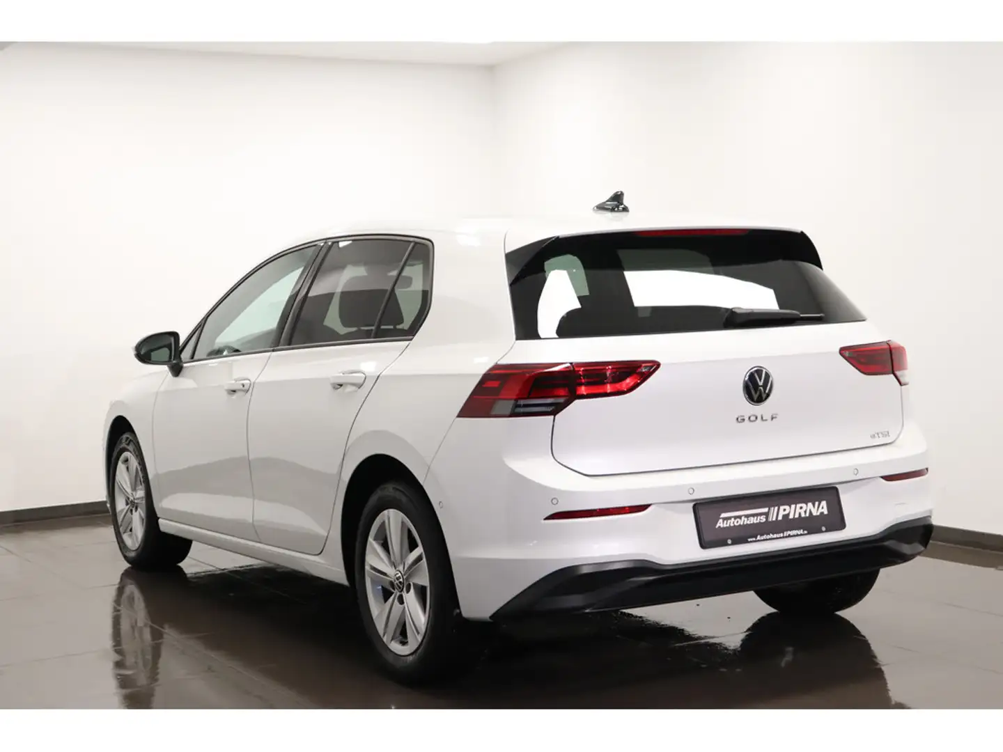 Volkswagen Golf VIII 1.5 eTSI LED NAVI Kamera ACC Weiß - 2