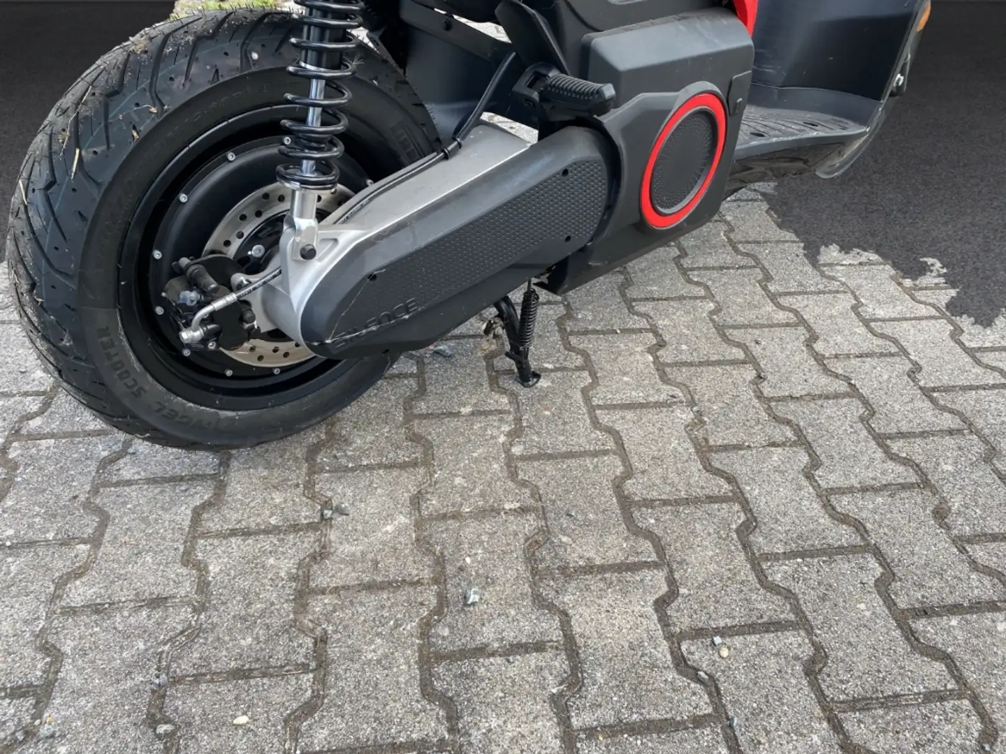Silence S02 Seat MO 125 E-SCOOTER Красный - 2