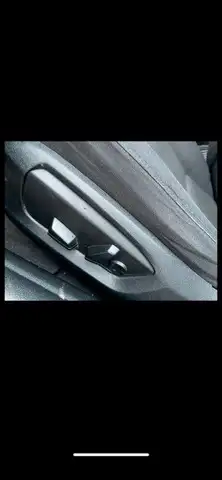 BMW 5 Series view 8