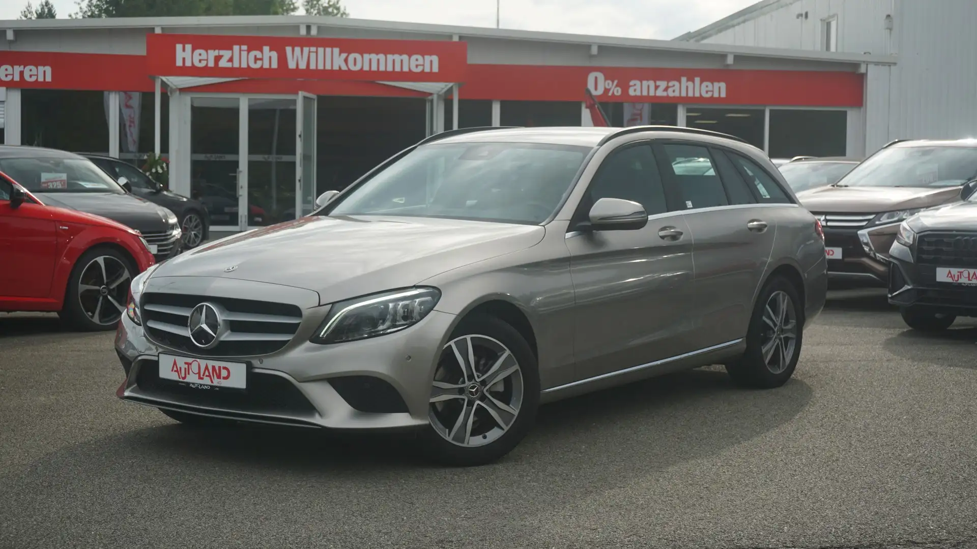 Mercedes-Benz C 180 C180 T-Modell  Avantgarde LED Navi Sitzheizung Argent - 2