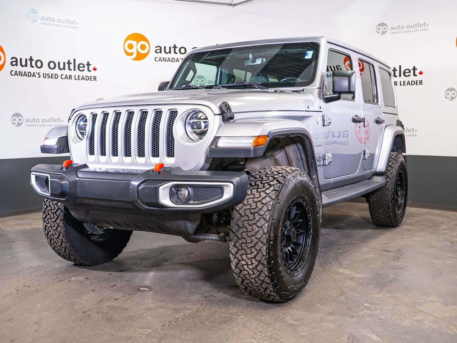 2020 Jeep Wrangler Sahara *LOW KMS, NO ACCIDENTS, AWD, TOUCHSCREEN CO