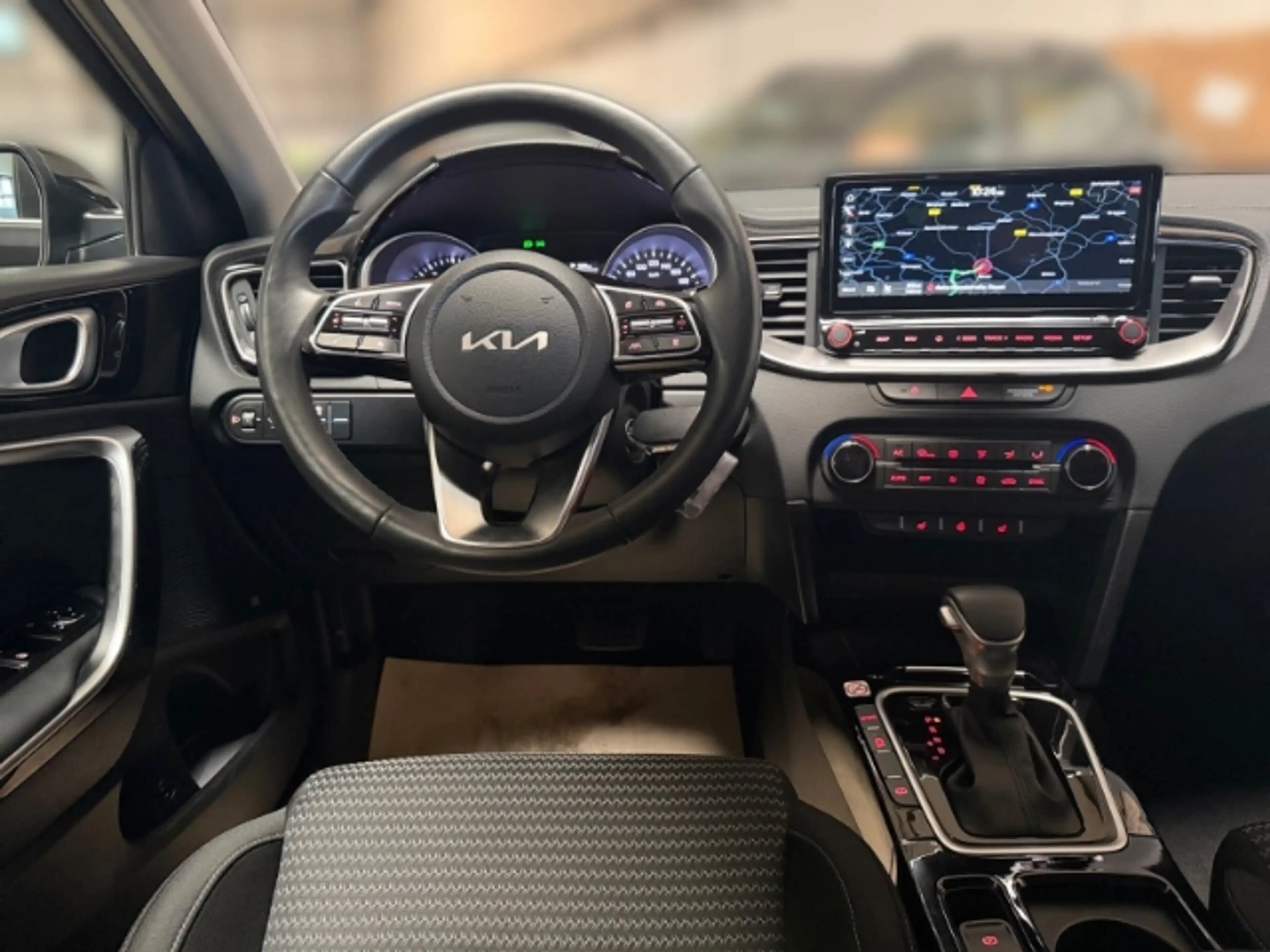 Kia Ceed SW / cee'd SW Sportswagon 1.5 T-GDI DCT Spirit Navi+Sitzheizung+ — photo 10