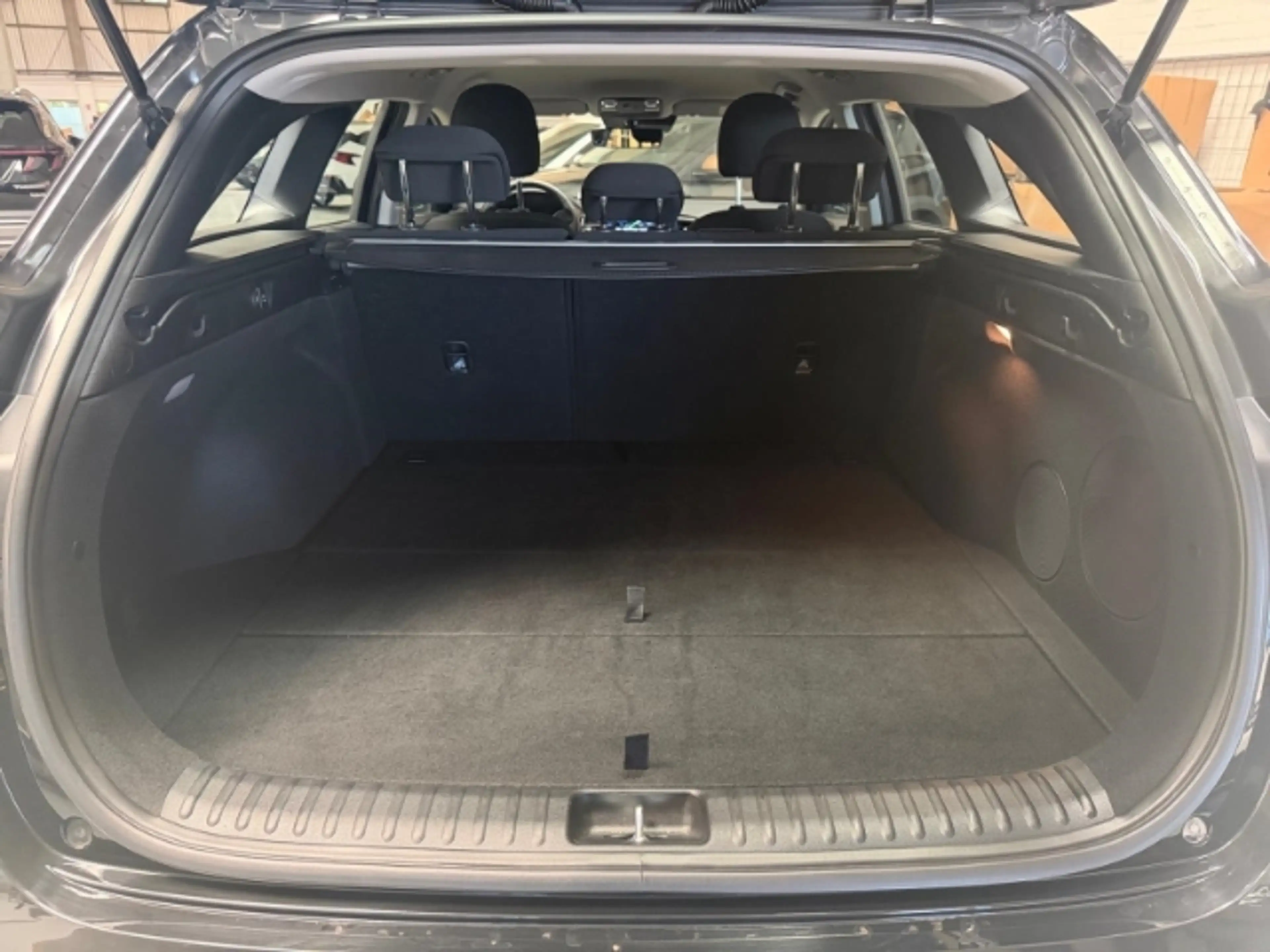 Kia Ceed SW / cee'd SW Sportswagon 1.5 T-GDI DCT Spirit Navi+Sitzheizung+ — photo 12