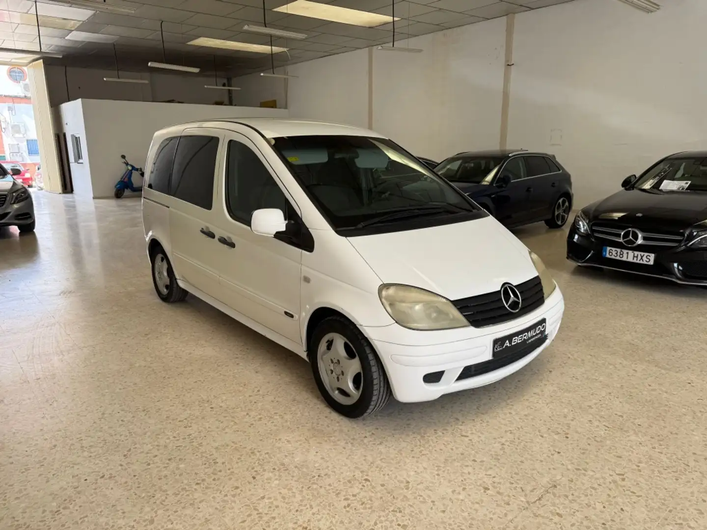 Mercedes-Benz Vaneo 1.9 Ambiente Blanco - 1