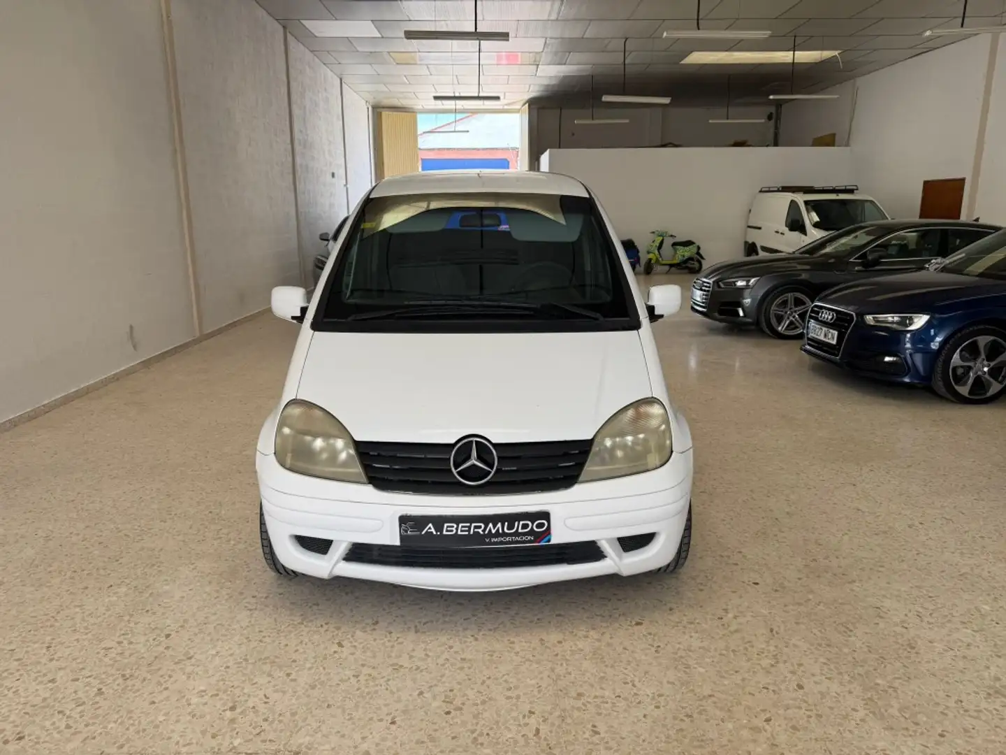 Mercedes-Benz Vaneo 1.9 Ambiente Blanco - 2