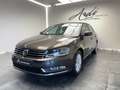 Volkswagen Passat 1.6 TDi BlueMotion *SIEGE CHAUFF*TOIT OUV*GARANTIE Brun - thumbnail 1