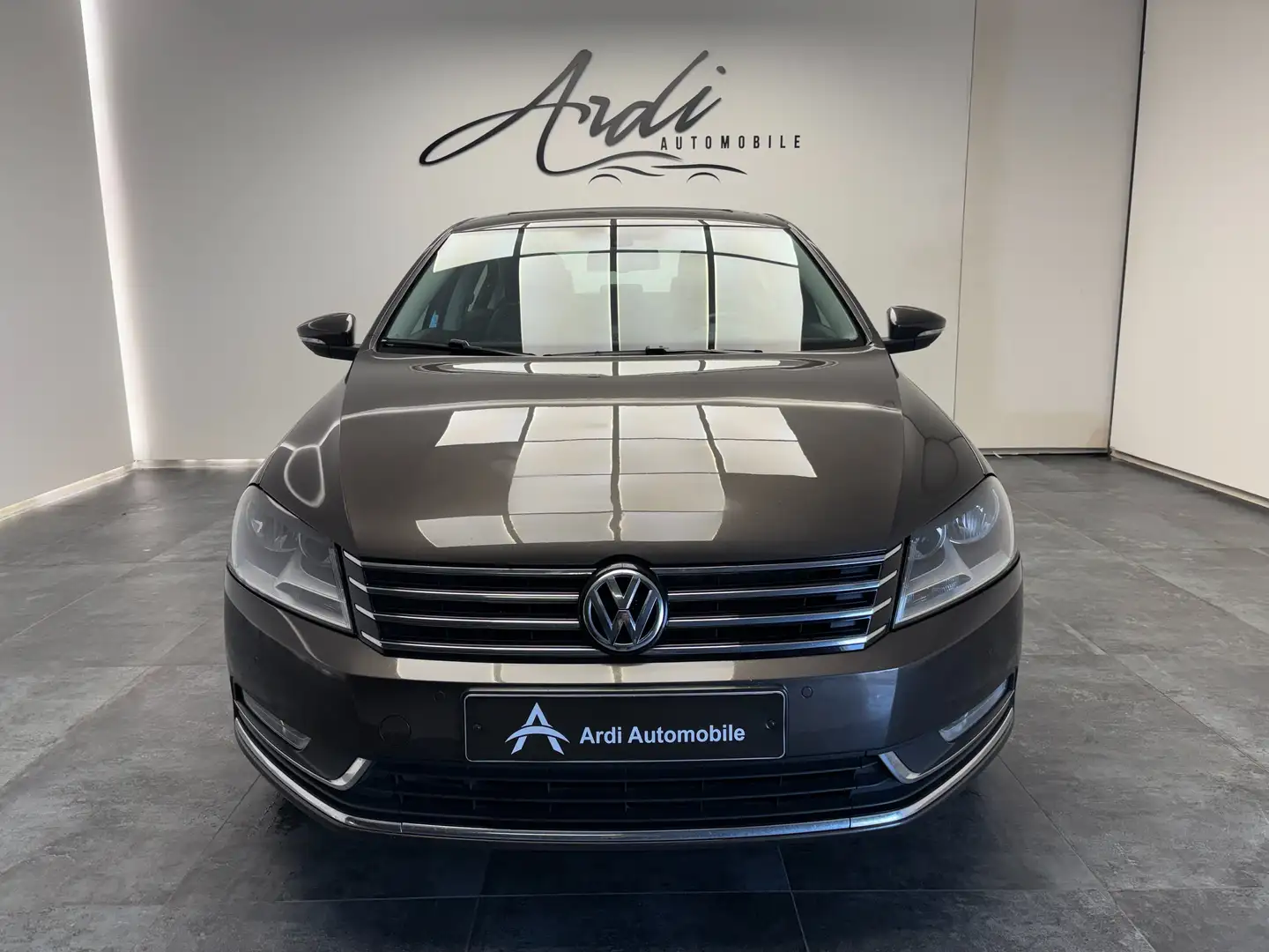 Volkswagen Passat 1.6 TDi BlueMotion *SIEGE CHAUFF*TOIT OUV*GARANTIE Brun - 2
