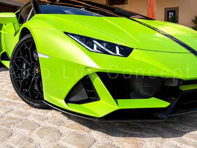 Lamborghini Huracan view 15