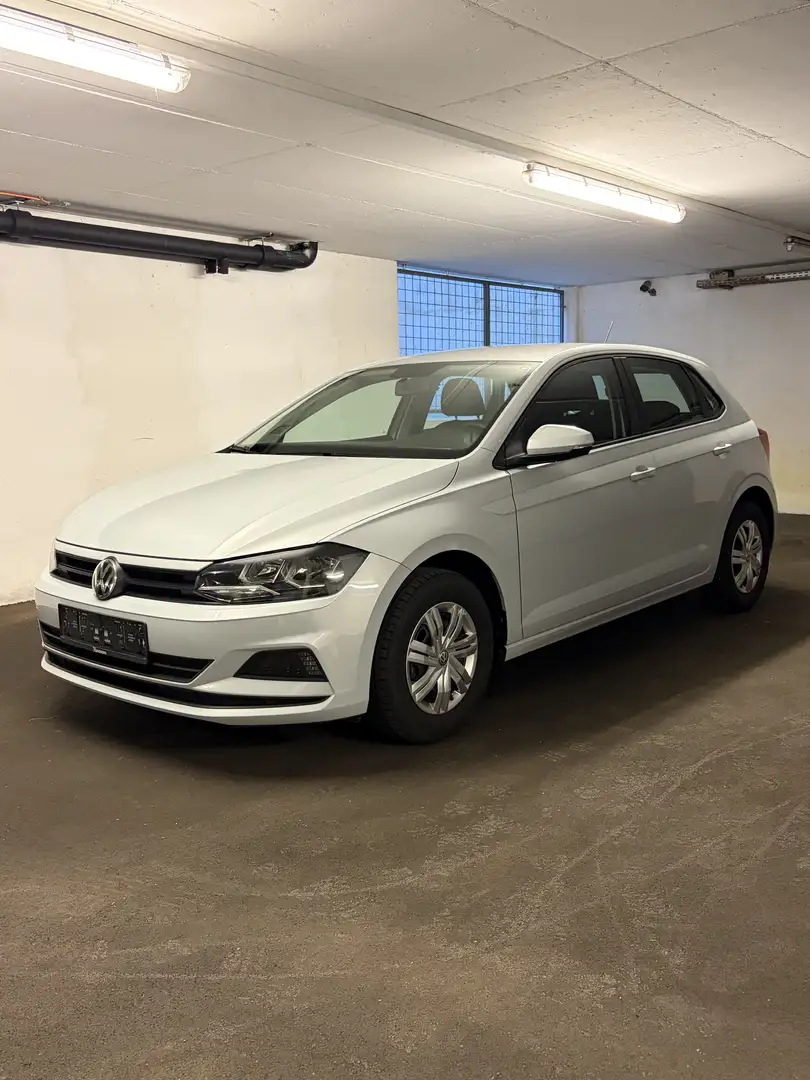 Volkswagen Polo 1,0 Comfortline | CarPlay | 2. Hand | Top Gepflegt Weiß - 1
