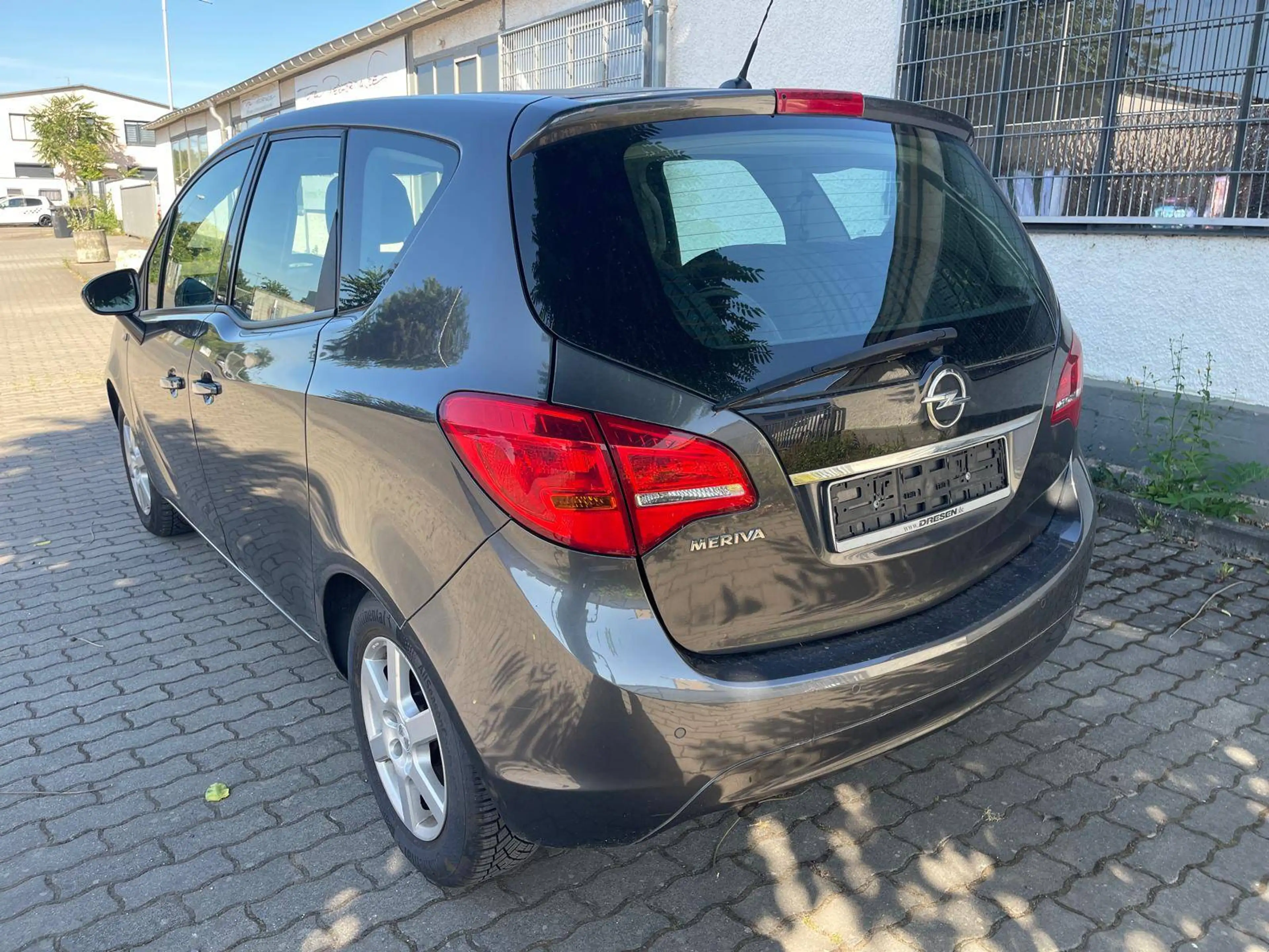 Opel Meriva Innovation im guten und gepflegten Zustand — photo 4