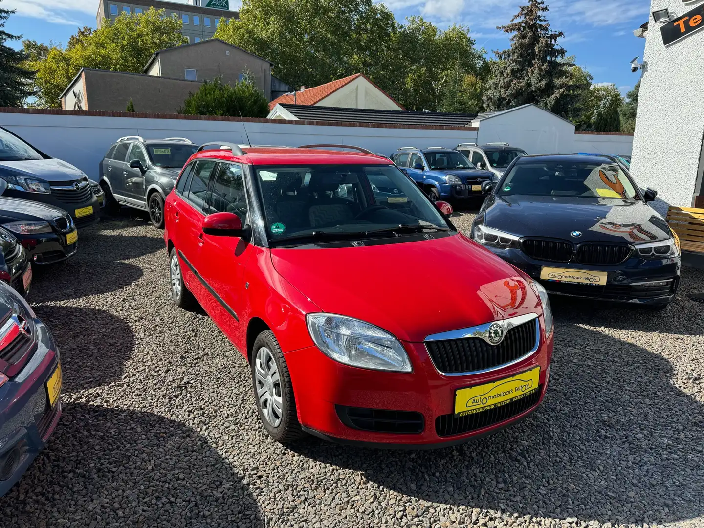 Skoda Fabia 1.2 Kombi Ambiente, Tempomat, Allwetterreifen Red - 2