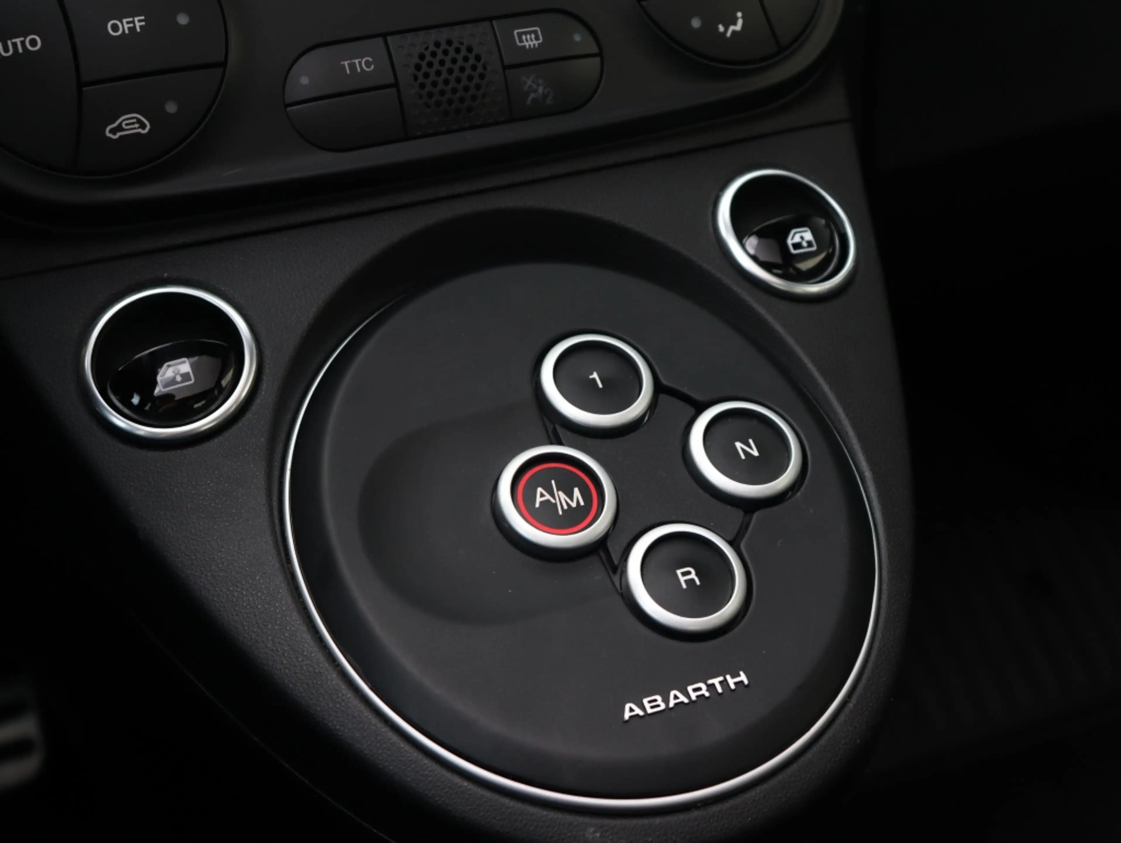 Abarth 595 Cabrio 1.4 T-Jet 165 PK Turismo | Leder | Carplay — photo 13