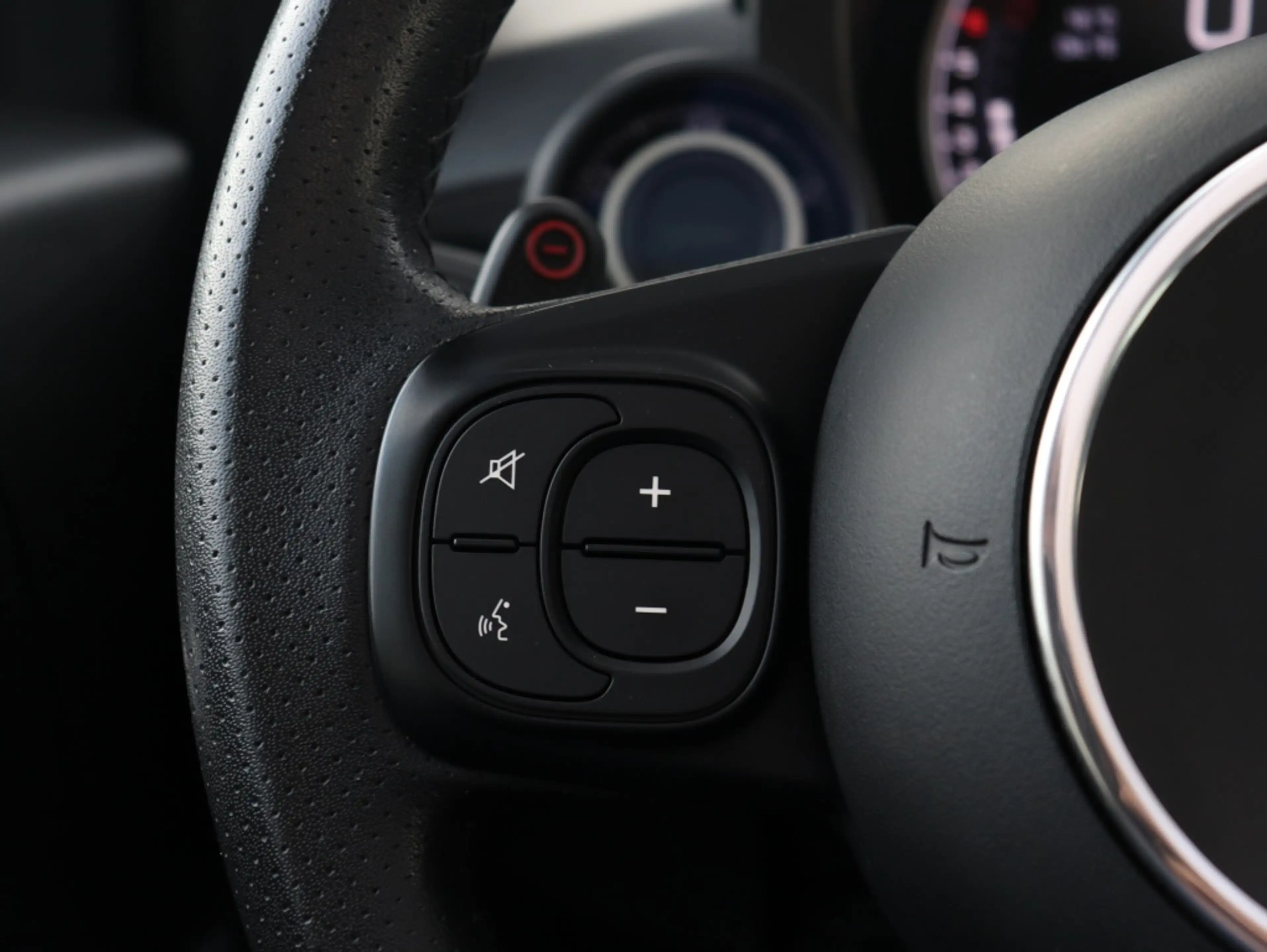 Abarth 595 Cabrio 1.4 T-Jet 165 PK Turismo | Leder | Carplay — photo 15