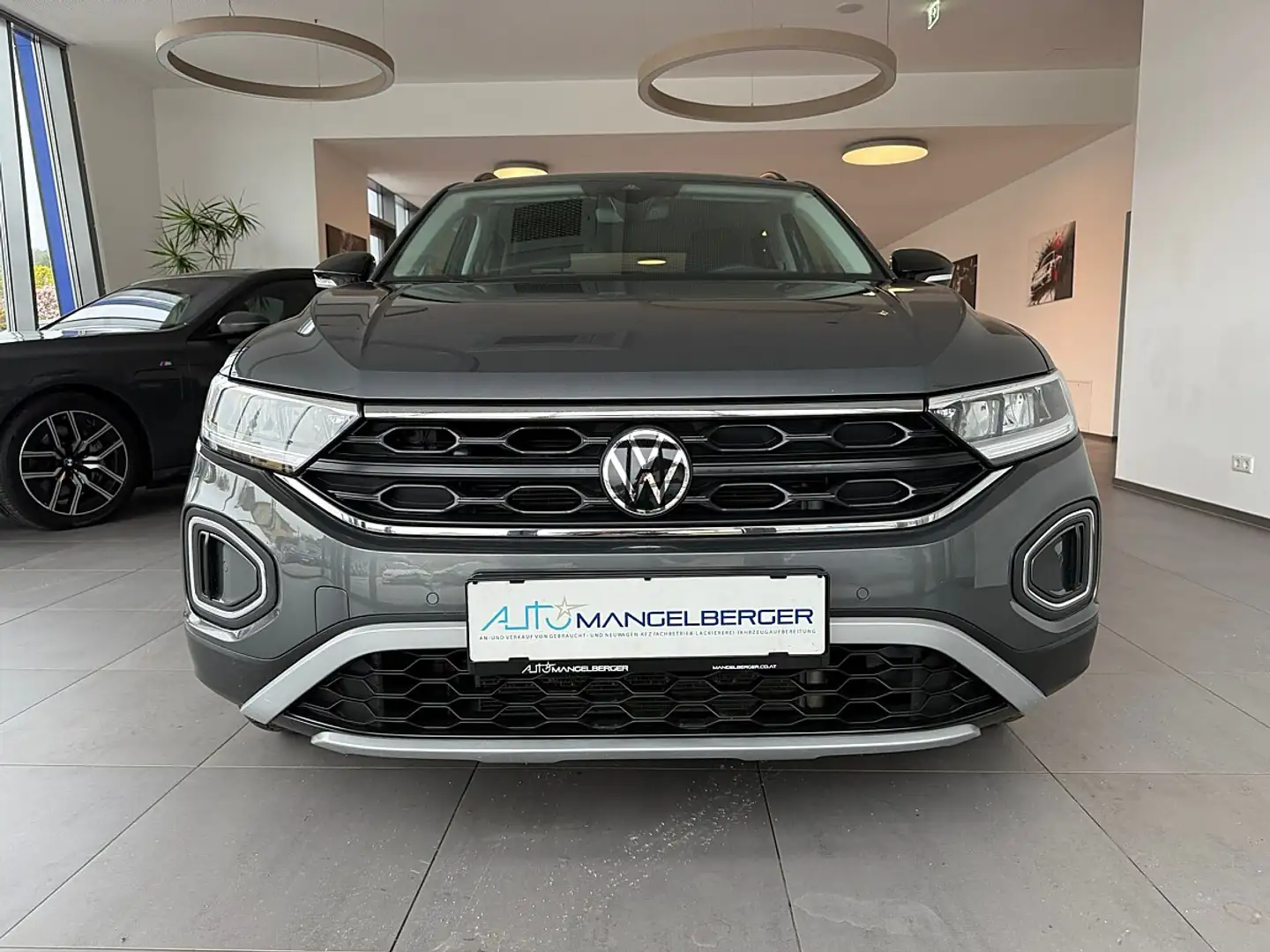 Volkswagen T-Roc 1,0 TSI Life  SONDERMODELL "GOAL" Grau - 2