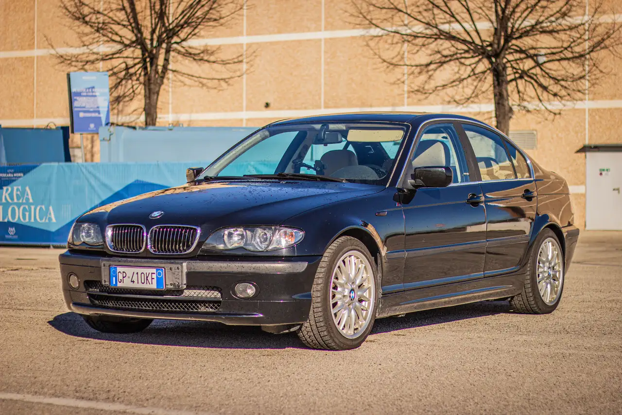 BMW 3 Series 320 2001