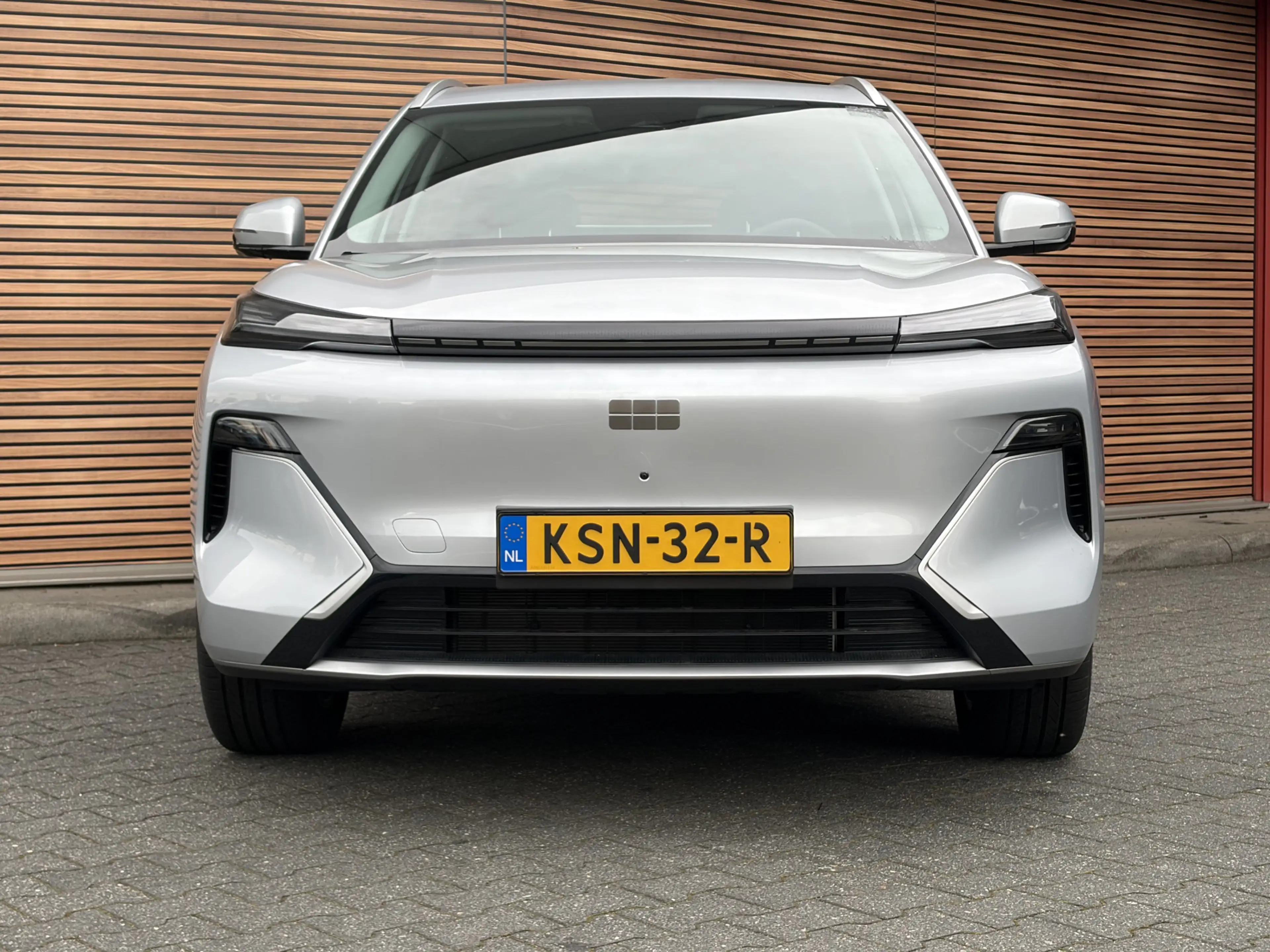 Geely Starray EM-i 1.5 Pro Direct rijden / Navigatie / 360 Camera — photo 8