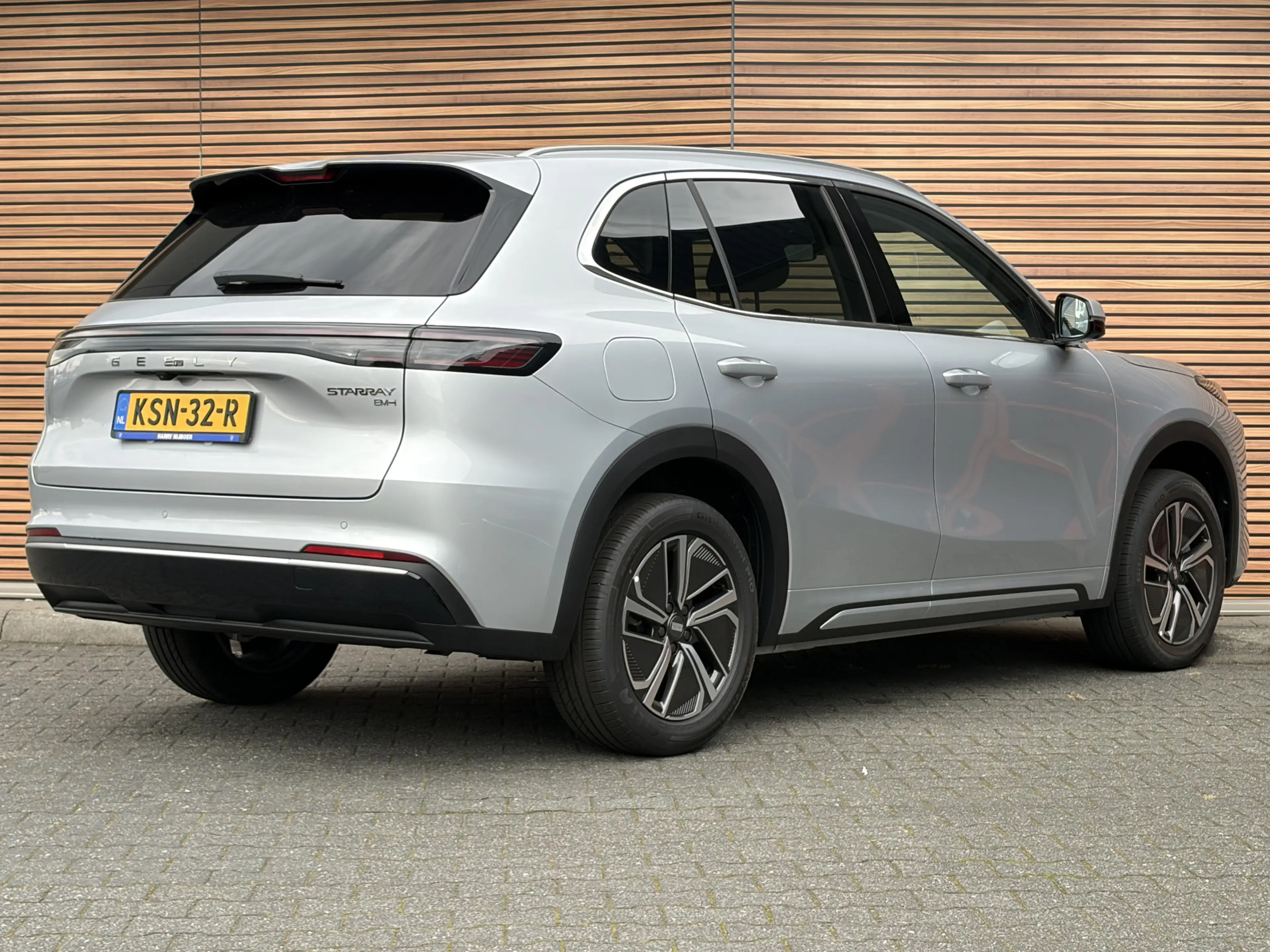 Geely Starray EM-i 1.5 Pro Direct rijden / Navigatie / 360 Camera — photo 3