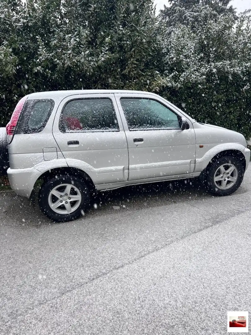 Daihatsu Terios 1.3i 16V 4WD CX Blanc - 2