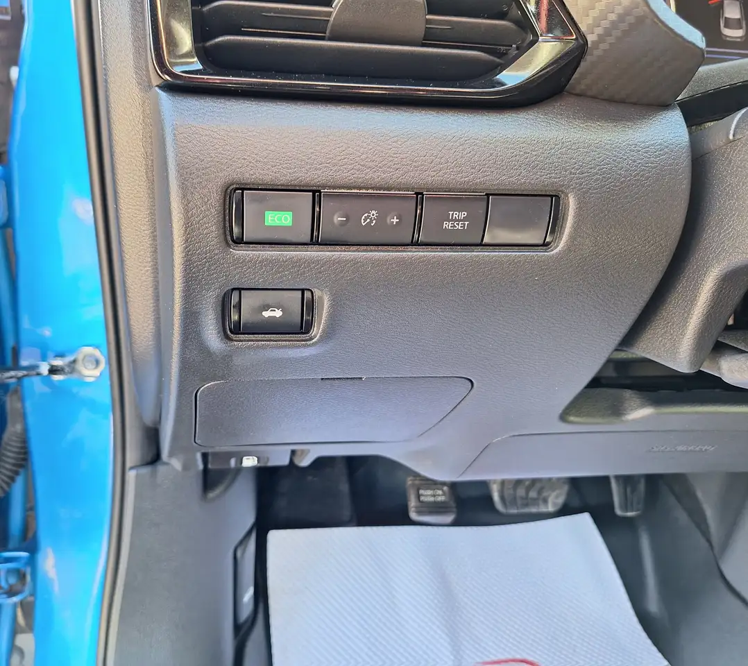 Nissan Sentra снимка Nissan Sentra