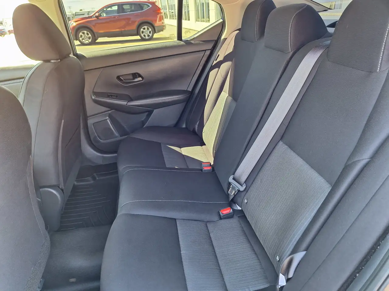 Nissan Sentra снимка Nissan Sentra