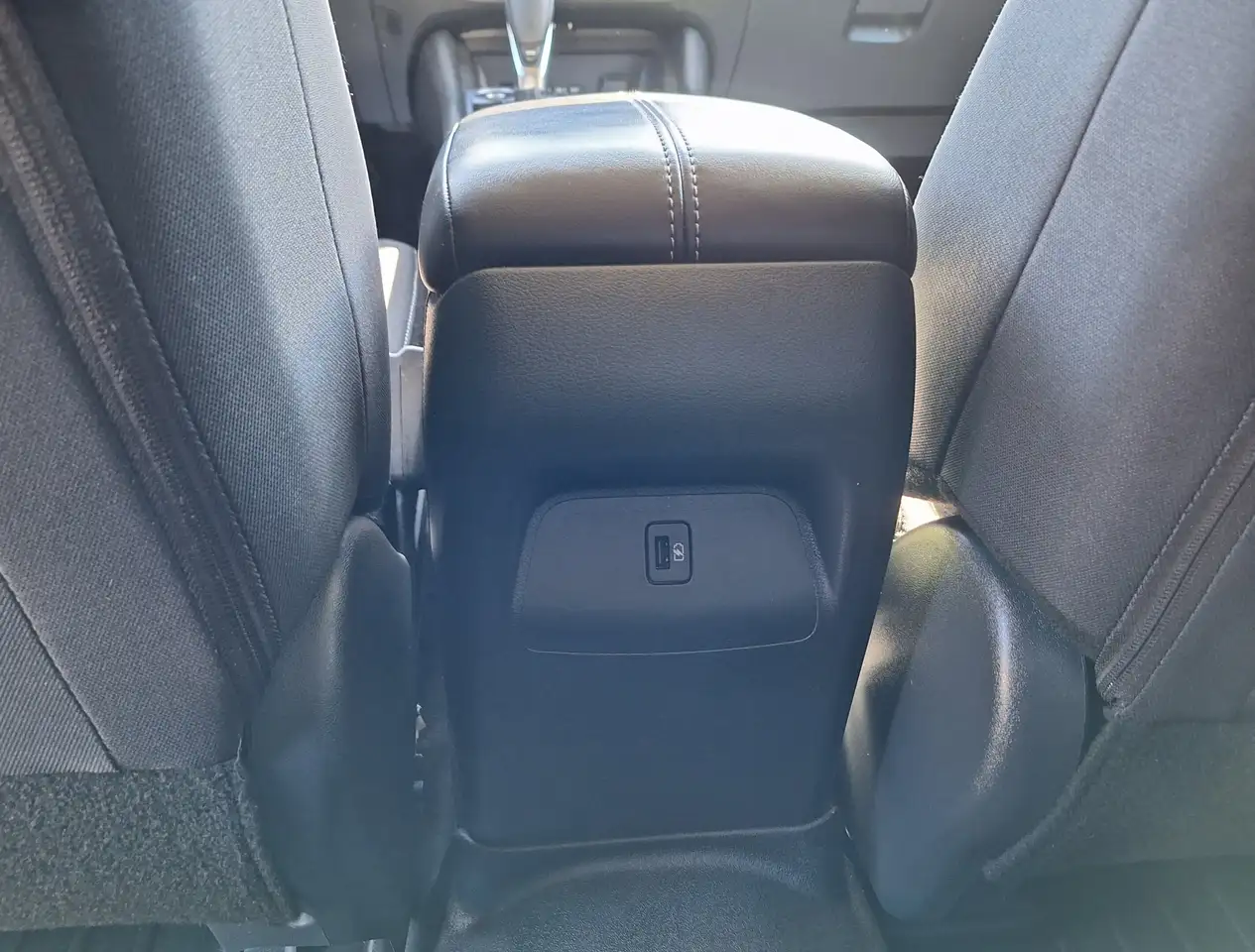 Nissan Sentra снимка Nissan Sentra