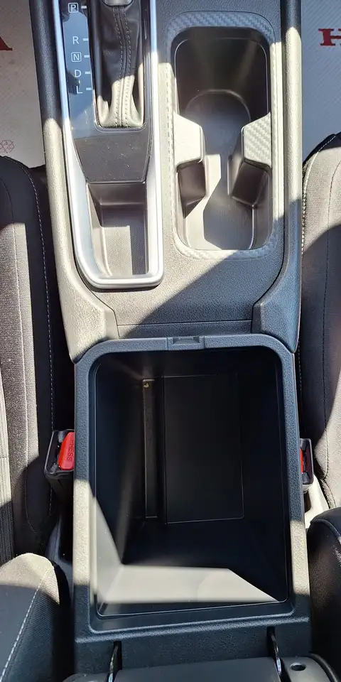 Nissan Sentra снимка Nissan Sentra