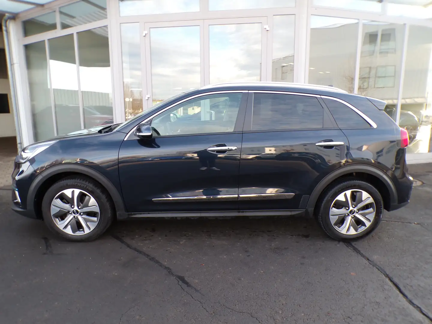 Kia Niro e-Niro long Range Platin 64kWh Bleu - 2