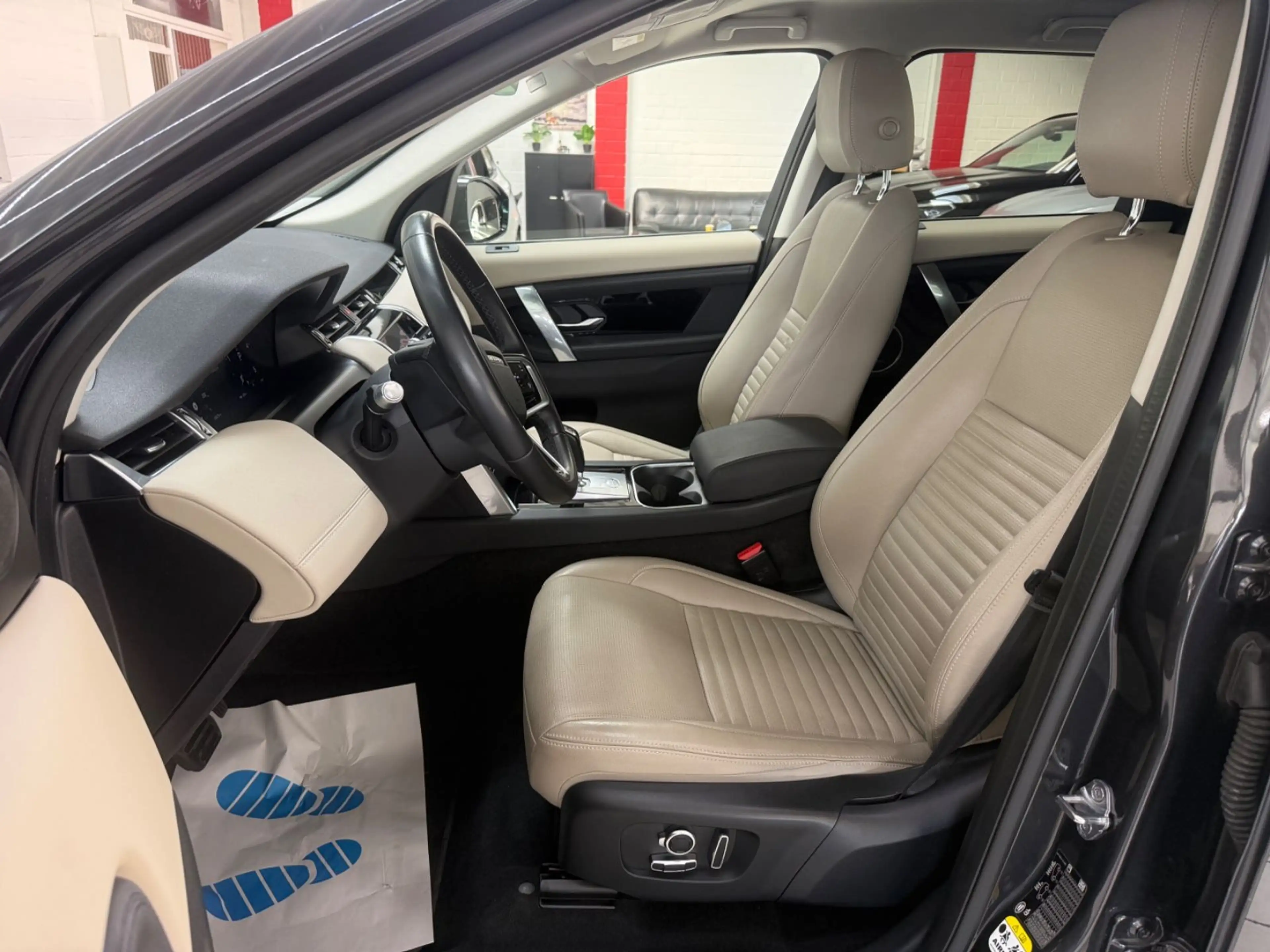 Land Rover Discovery SPORT R SE AWD LED AHK DIGITAL TACHO — photo 9