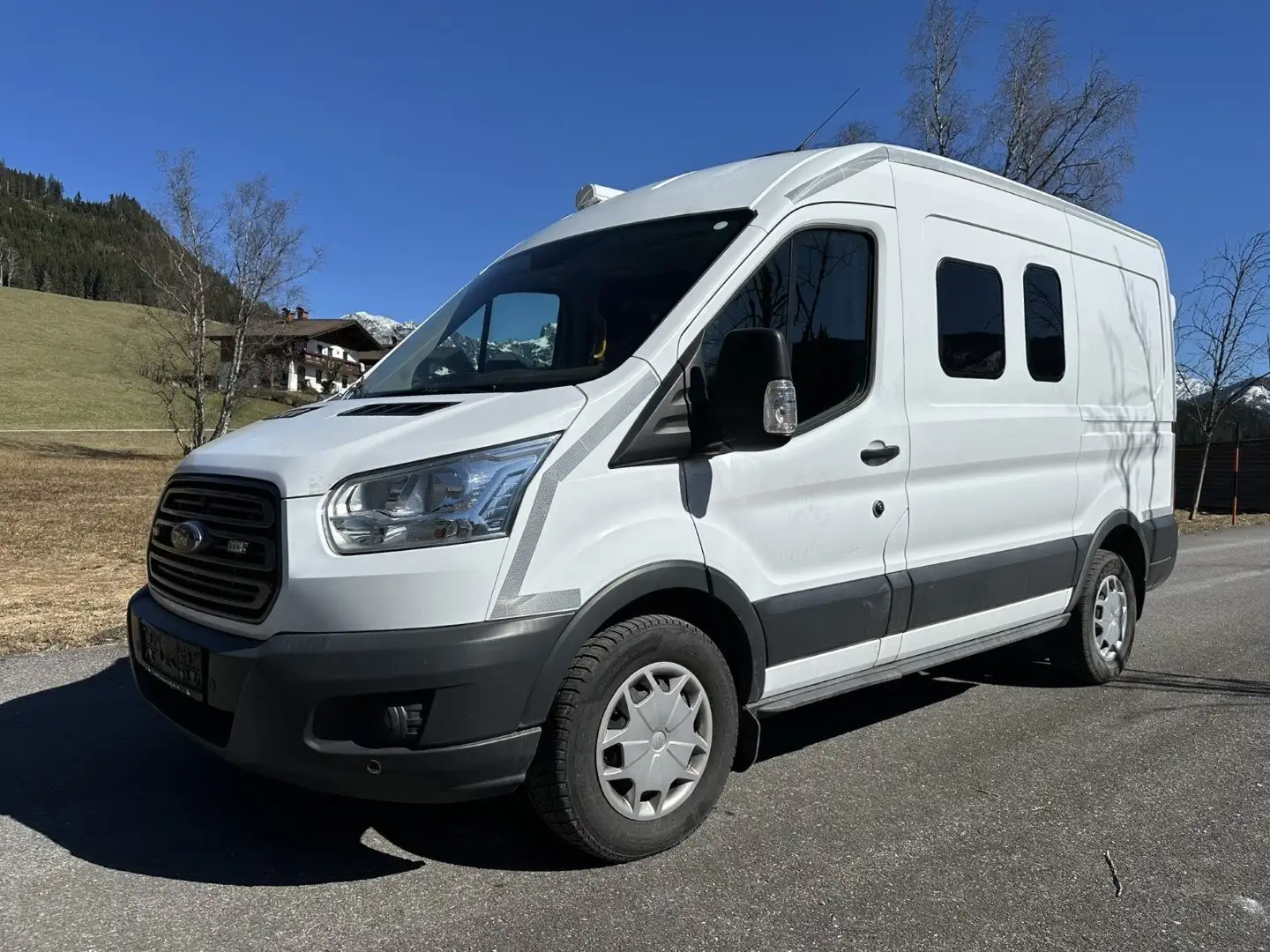 Ford Transit Campingsfahrzeug - nur 5,40m – Individual Bianco - 1