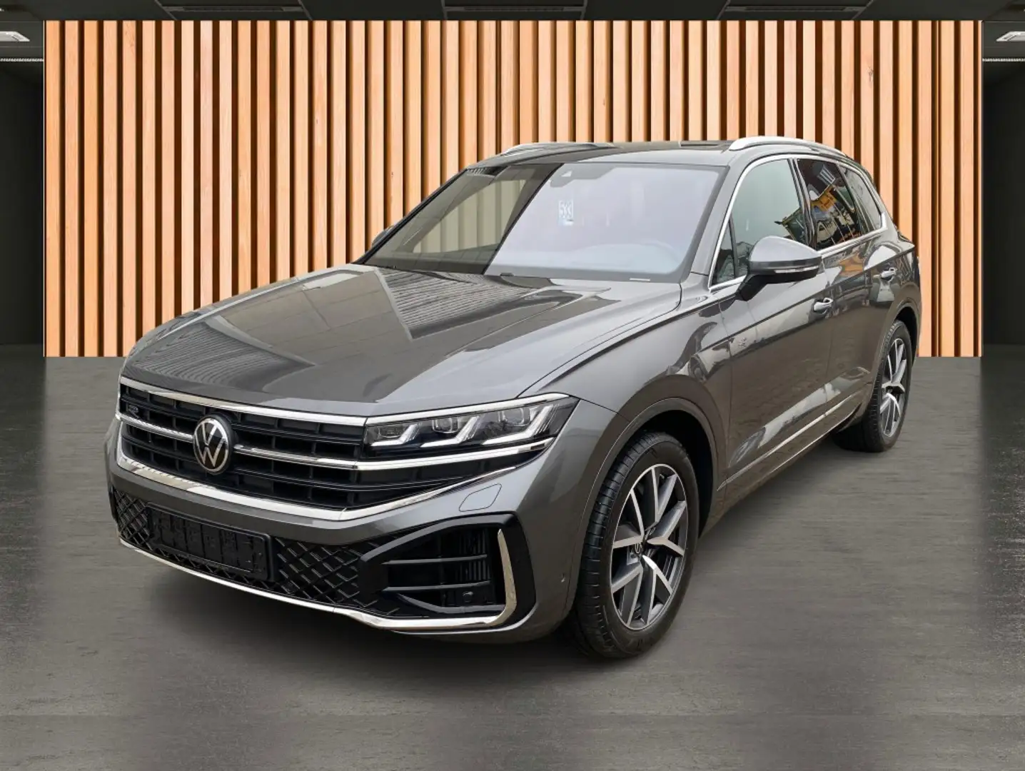 Volkswagen Touareg 3.0 TSI 4Motion R-Line*HeadUp*Stdhzg*AHK Grey - 2