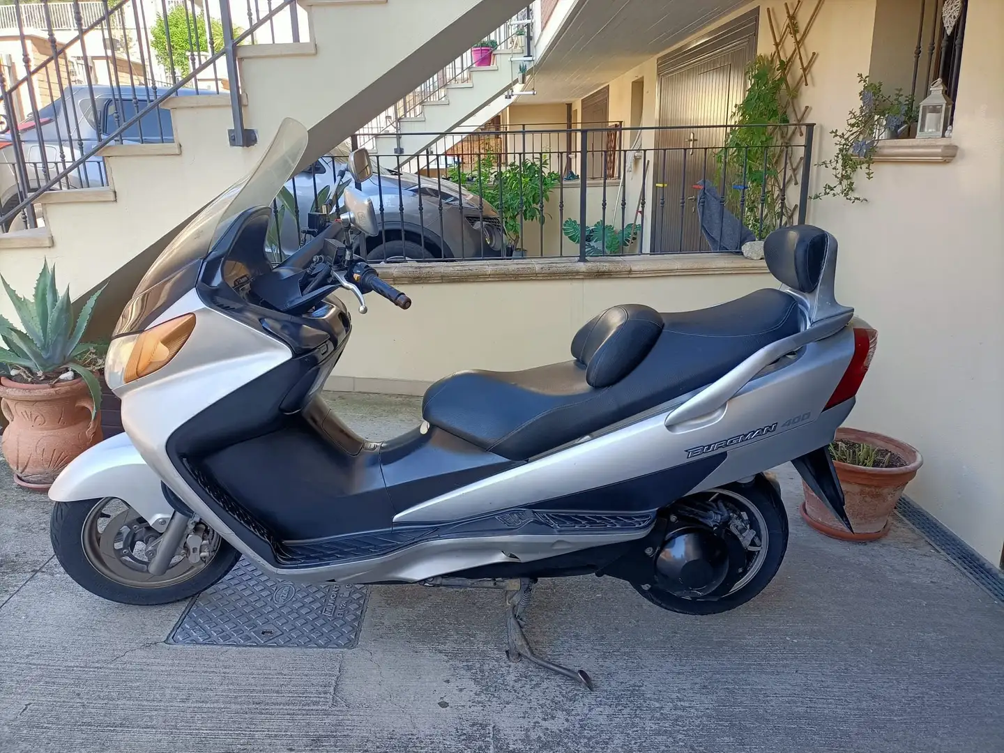 Suzuki Burgman 400 Gri - 1