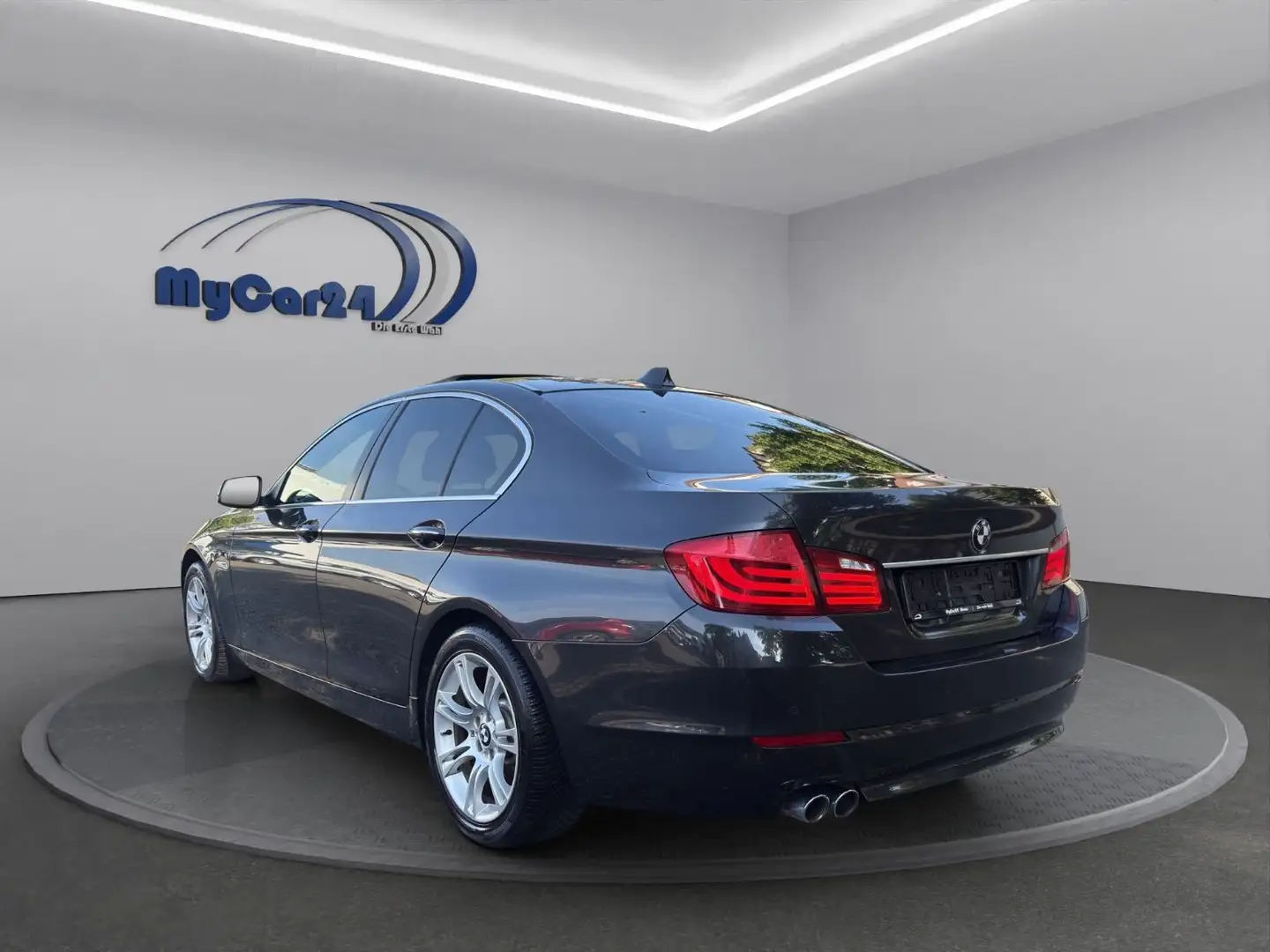 BMW 530 d Lim.I Vollausstattung I NUR GEWERBE/ EXPORT Grau - 2