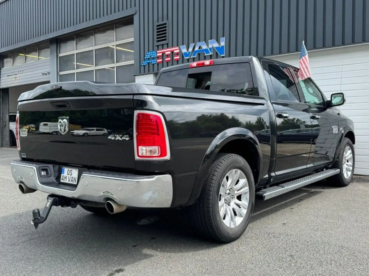 Dodge RAM 5.7 HEMI 4x4 Laramie LongHorn LPG 1 Hand Nero - 2