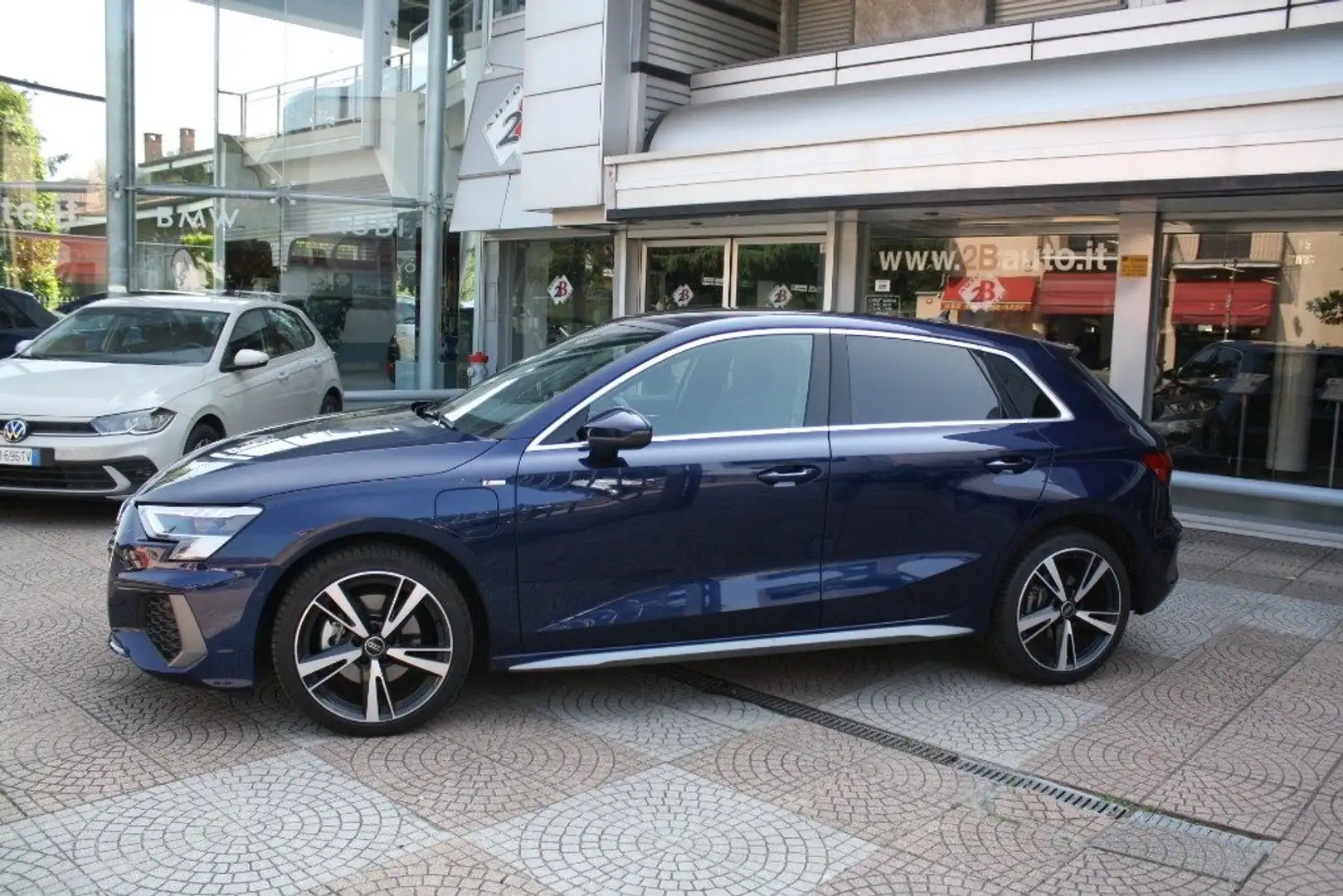 Audi A3 SPB 40 TFSI e S tronic S line edition Bleu - 2
