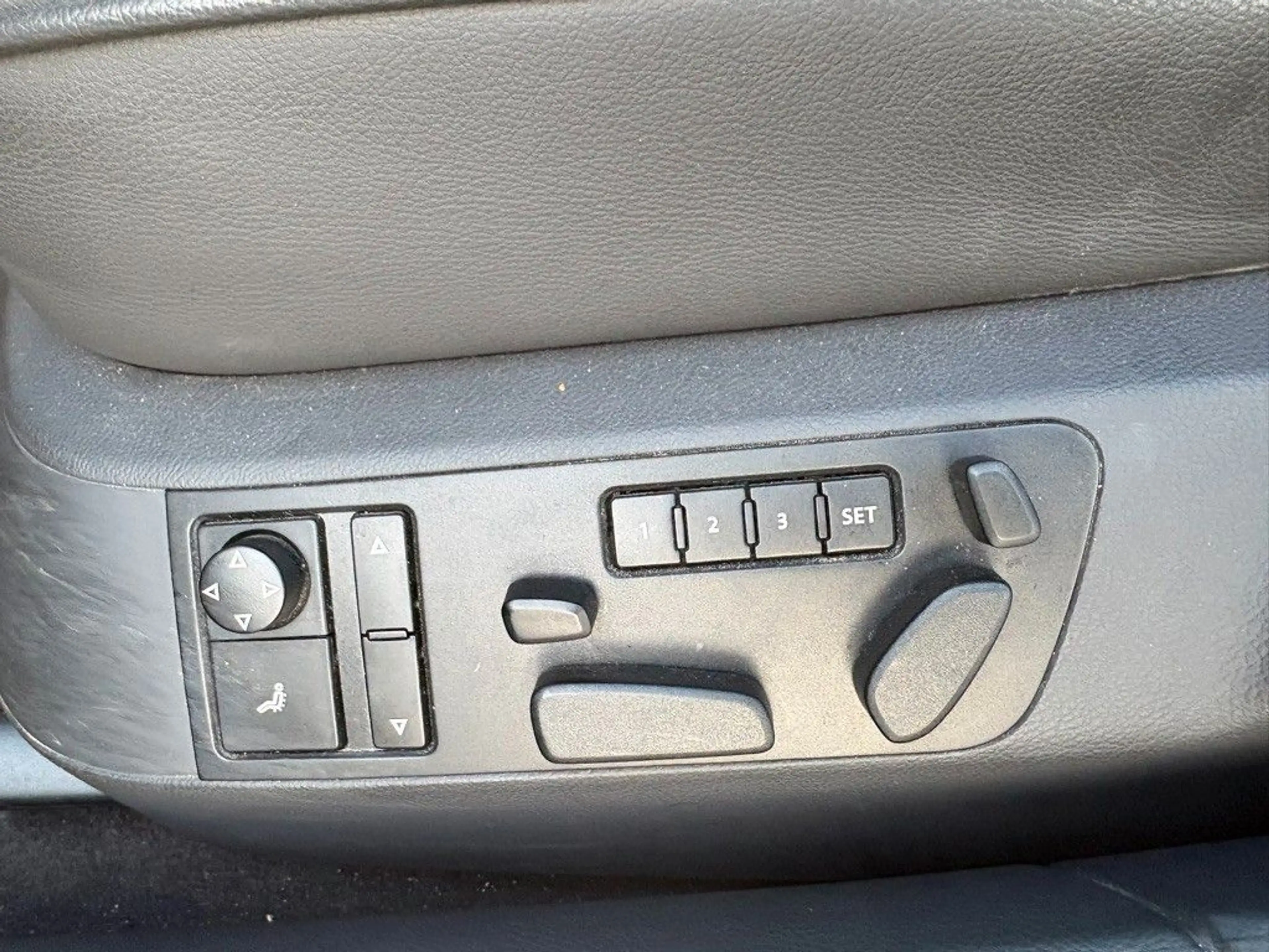 Volkswagen Phaeton V6 TDI 5-Sitzer 4Motion Standh. Navi. — photo 10