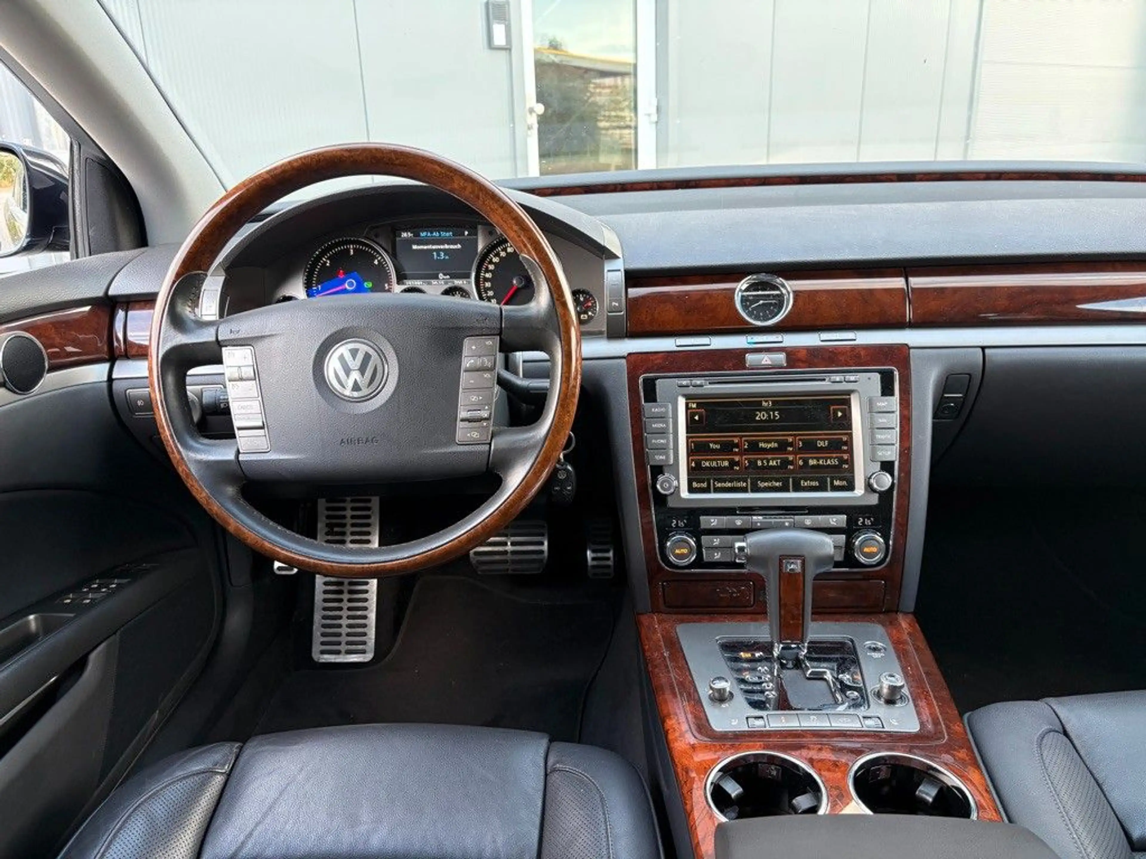 Volkswagen Phaeton V6 TDI 5-Sitzer 4Motion Standh. Navi. — photo 12