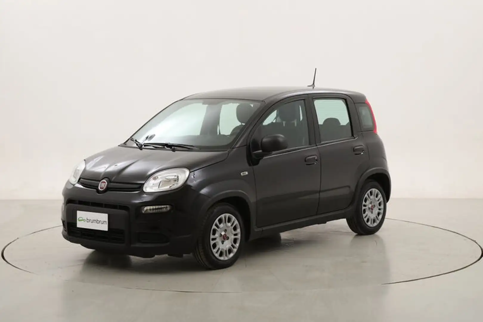 Fiat Panda Hybrid 1.0 Mild Hybrid 70CV Schwarz - 1