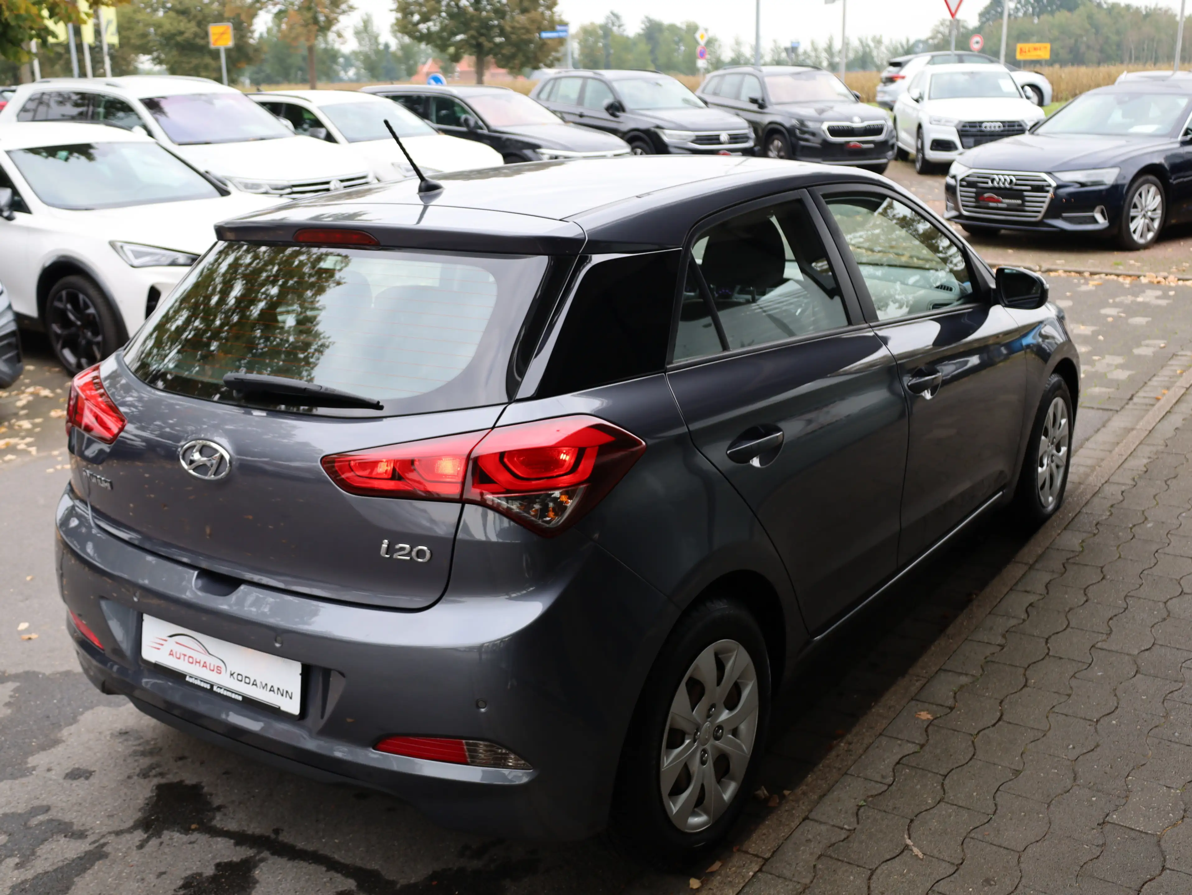 Hyundai i20 Trend 1.4 Automatik*Klima*PDC*Lenkradheizung — photo 8