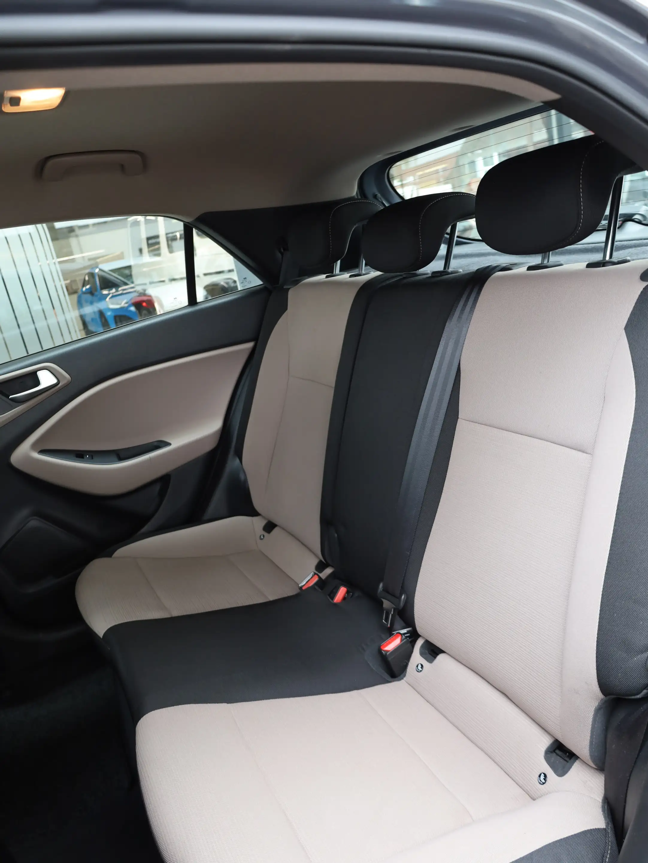 Hyundai i20 Trend 1.4 Automatik*Klima*PDC*Lenkradheizung — photo 10