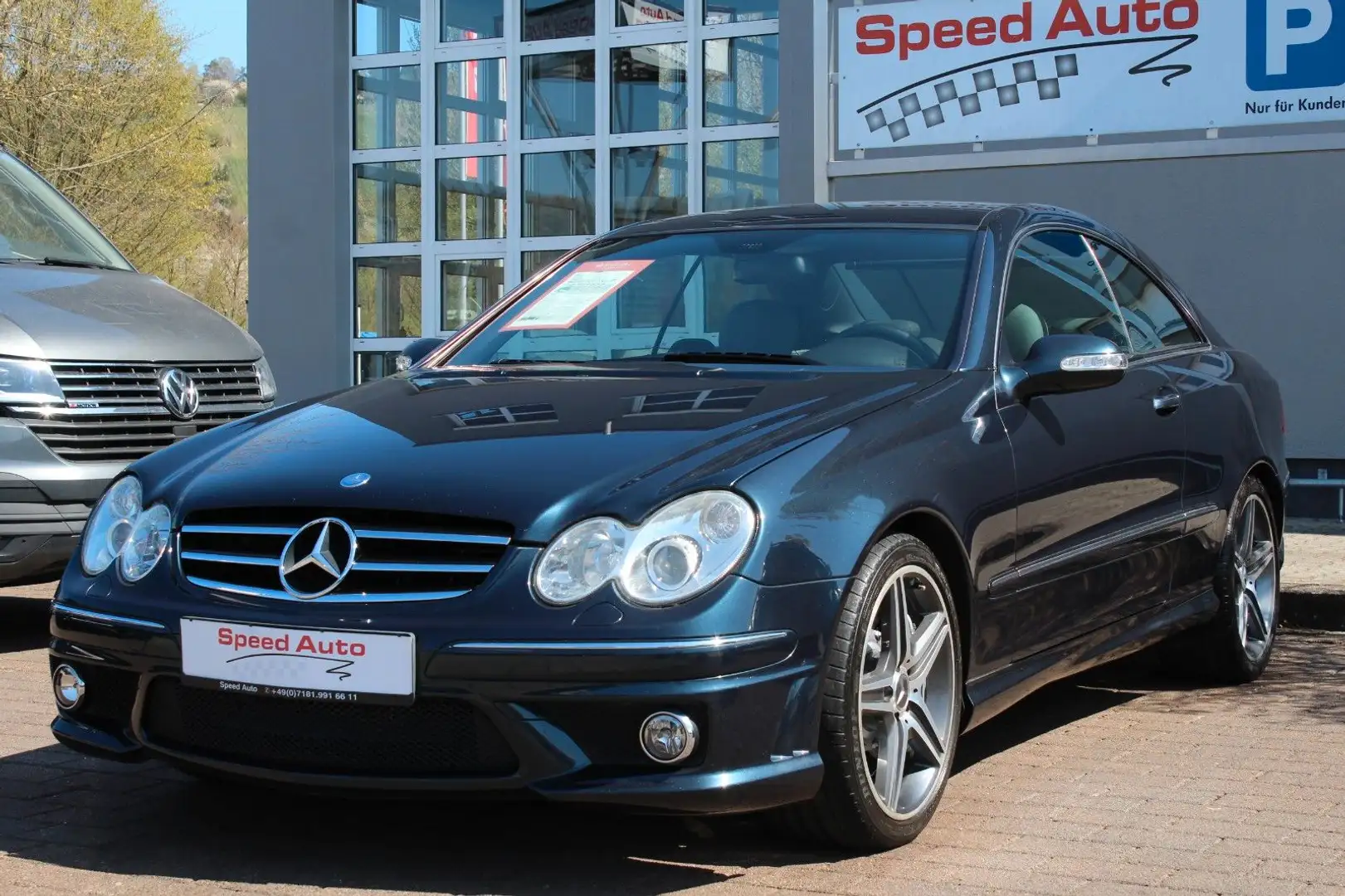 Mercedes-Benz CLK 63 AMG Coupe NAVI/Bi-XENON/LEDER GRAU Černá - 2