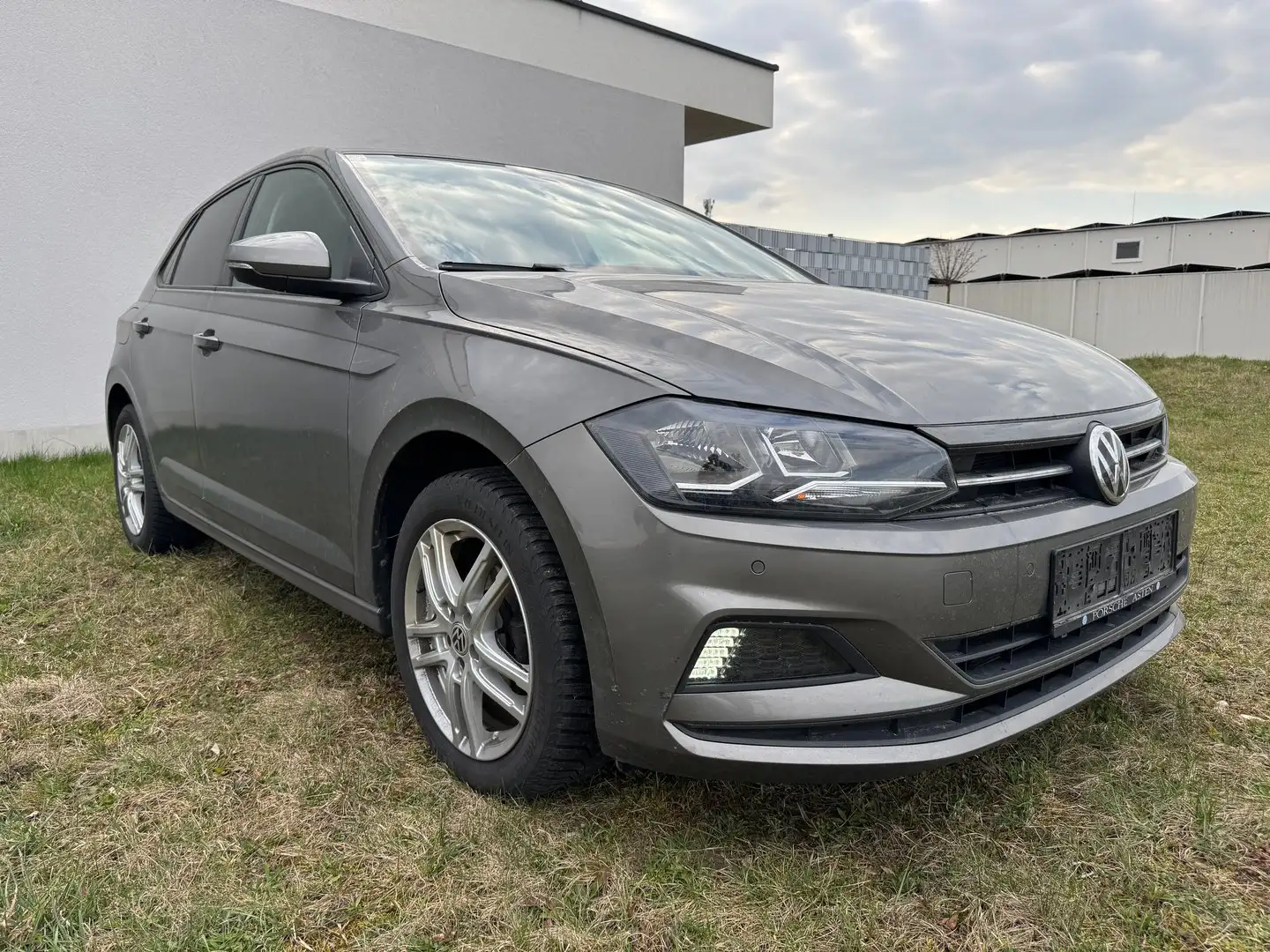 Volkswagen Polo Comfortline TSI DSG OPF Grau - 2