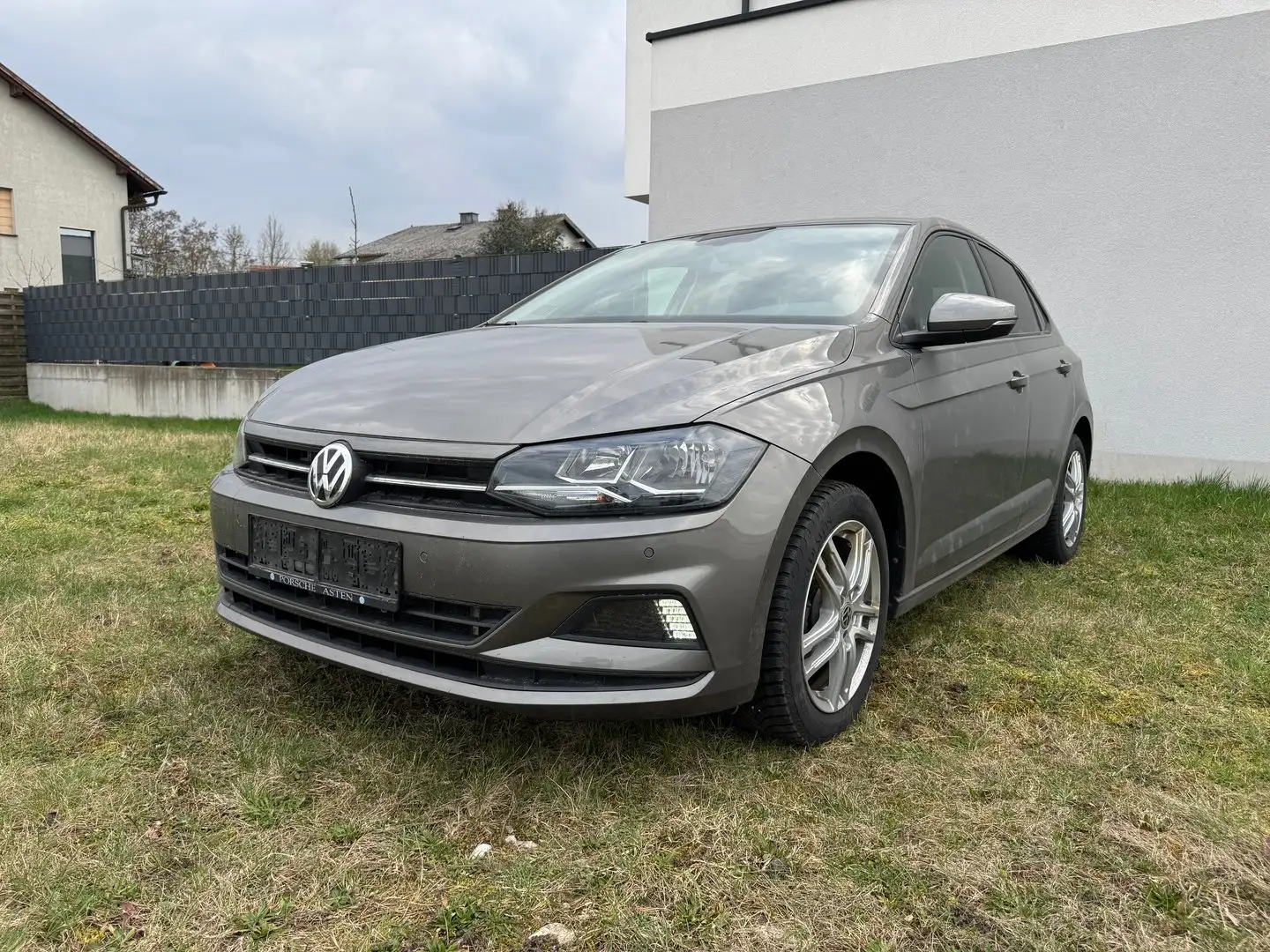 Volkswagen Polo Comfortline TSI DSG OPF Grau - 1