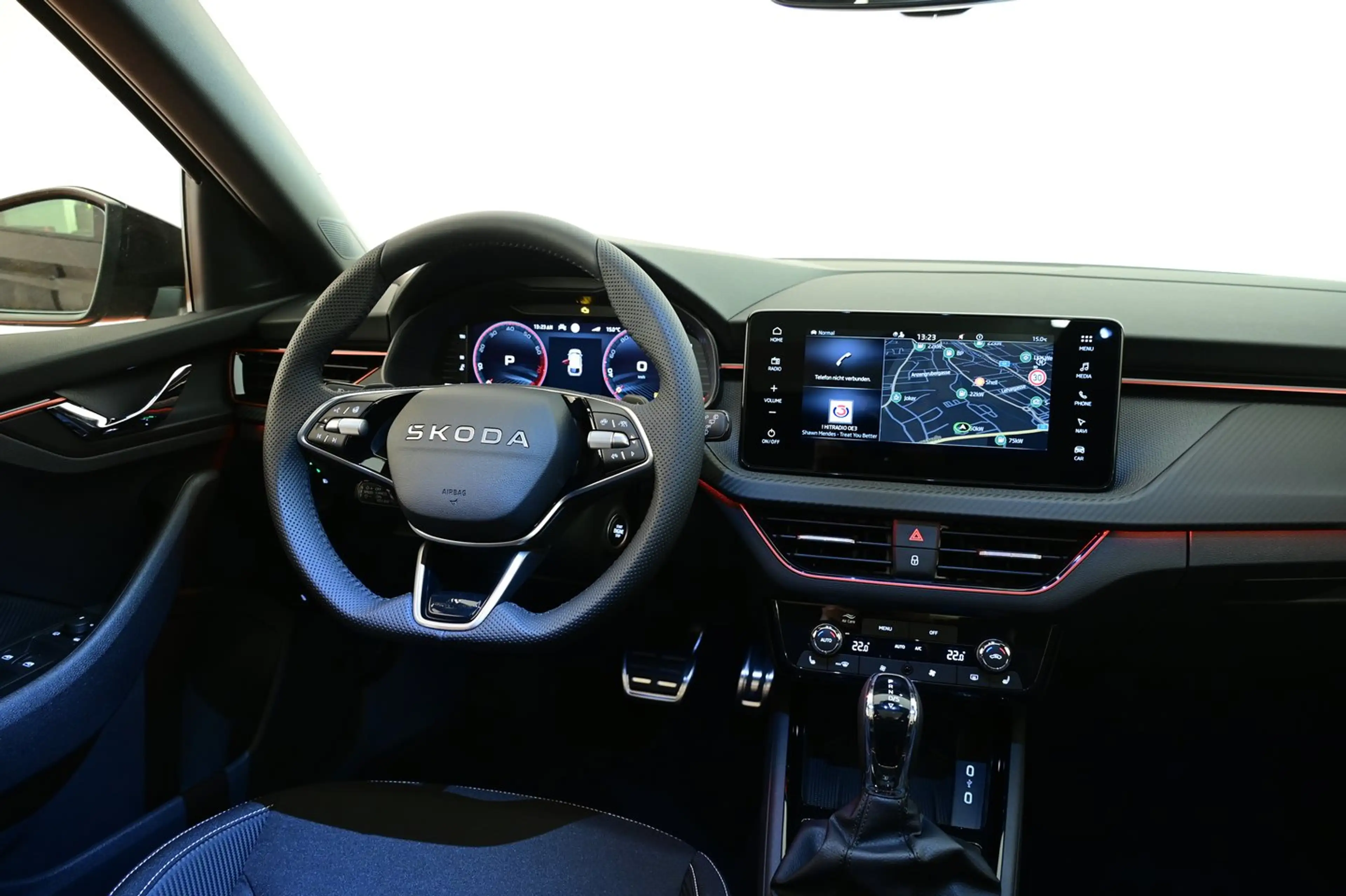 Skoda Scala Monte Carlo TSI DSG — photo 12