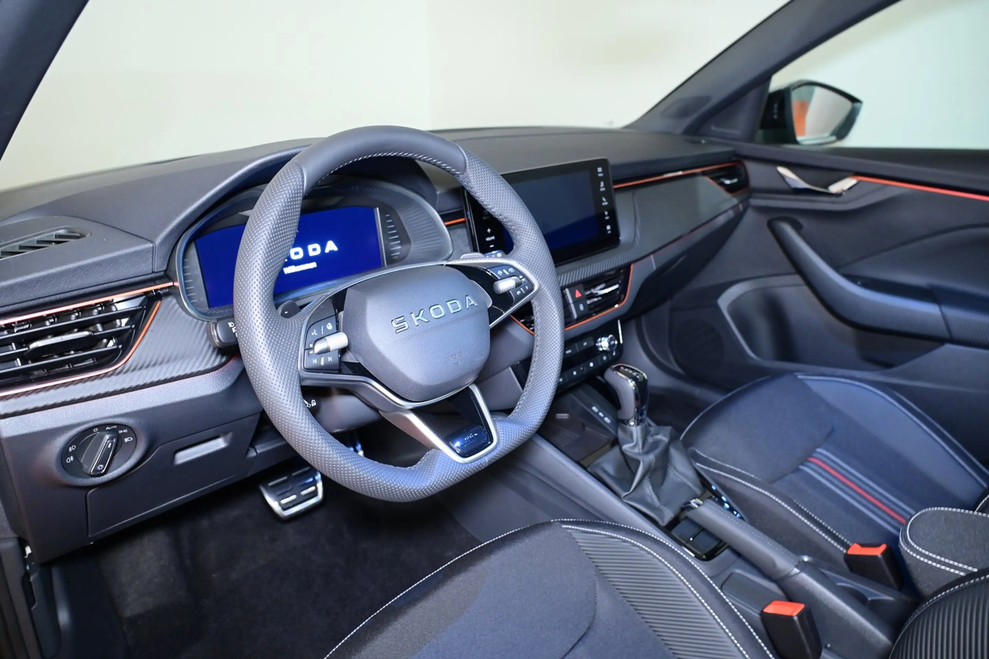 Skoda Scala Monte Carlo TSI DSG — photo 8