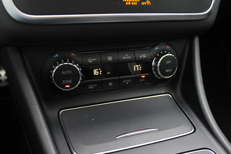 Mercedes-Benz GLA 250 4Matic WhiteArt / Panoramadak / Camera / Leder&Alc — photo 27