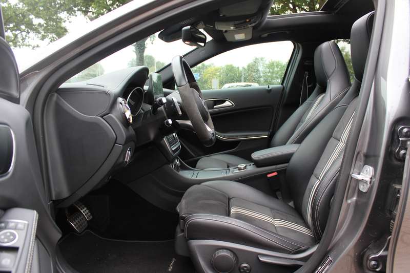 Mercedes-Benz GLA 250 4Matic WhiteArt / Panoramadak / Camera / Leder&Alc — photo 10