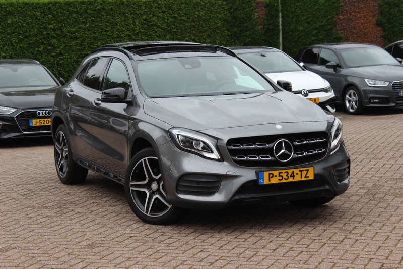 Mercedes-Benz GLA 250 4Matic WhiteArt / Panoramadak / Camera / Leder&Alc — photo 35
