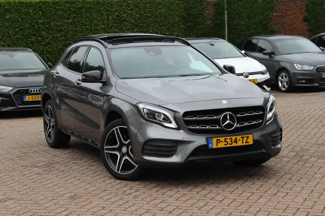 2017 Mercedes-Benz Gla in Grey for sale