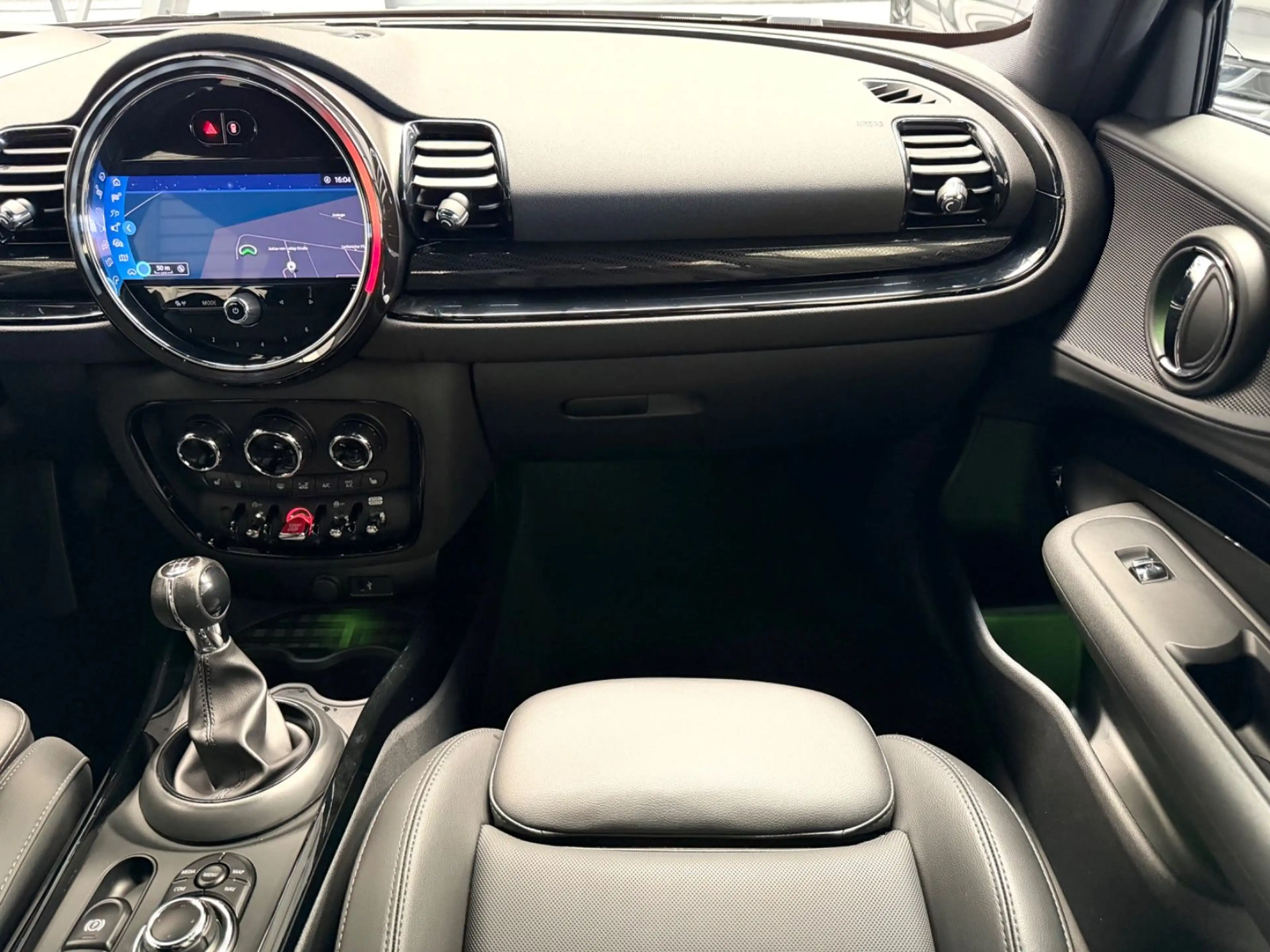 MINI One Clubman Classic Trim /KeyLess/CarPlay/HUD — photo 15