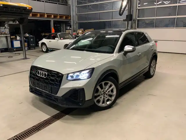 Audi SQ2 2.0 TFSI quattro/ Kamera/ AHK